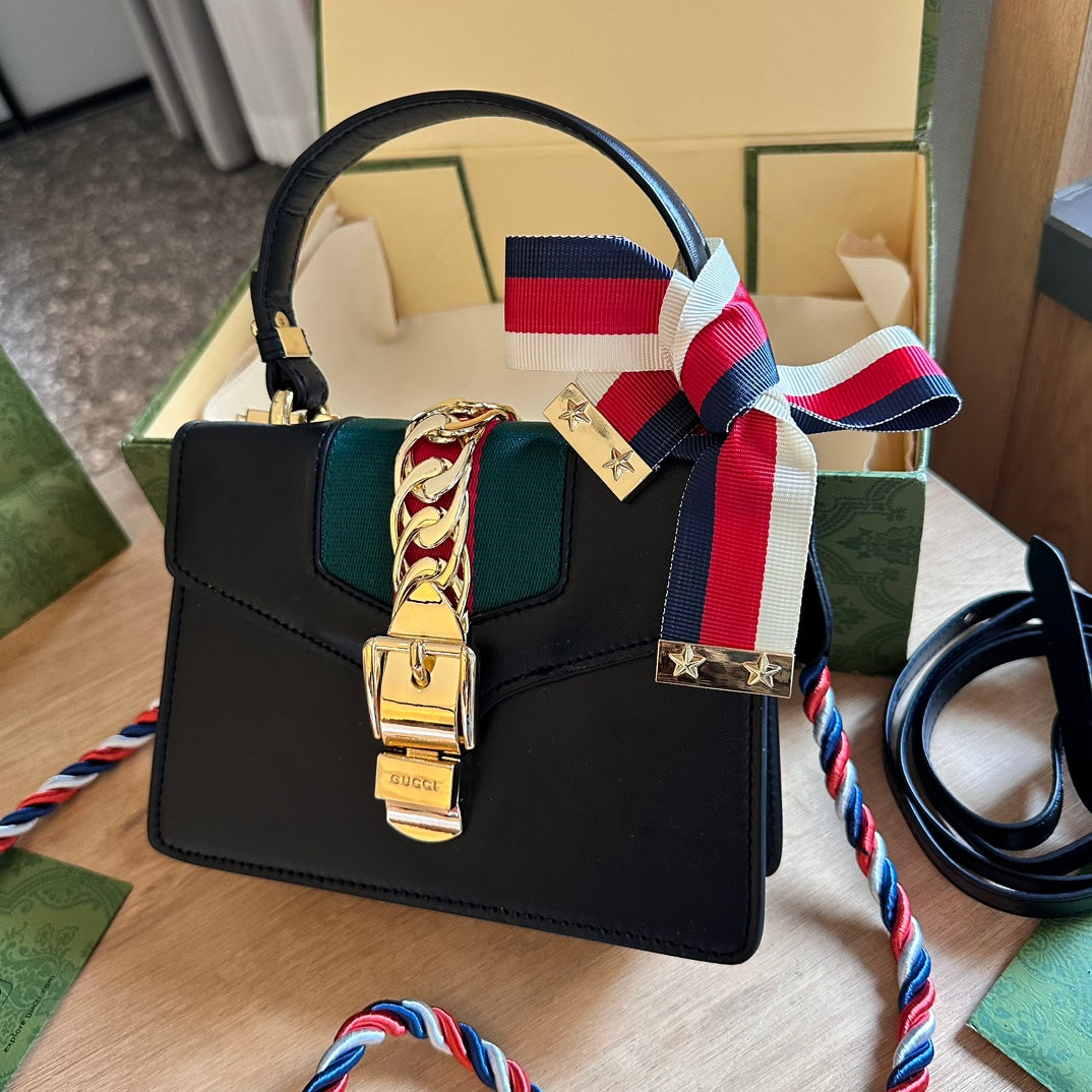 GUCCI-898