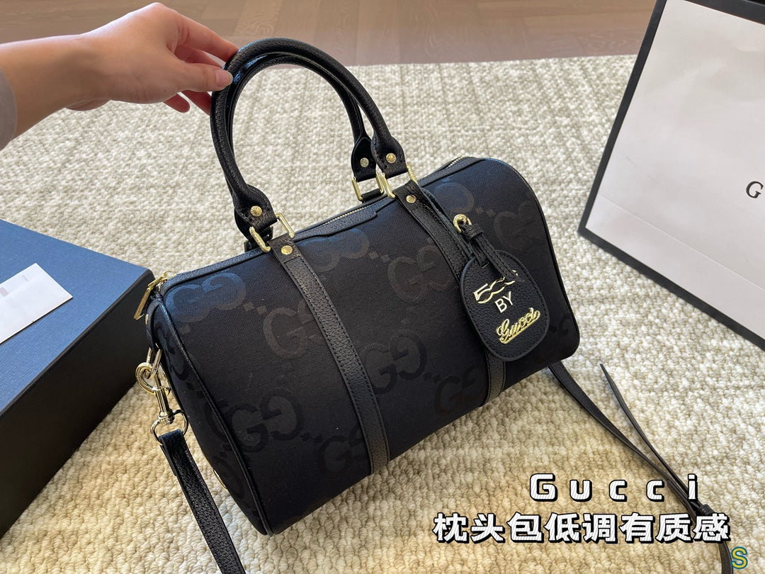 GUCCI-853