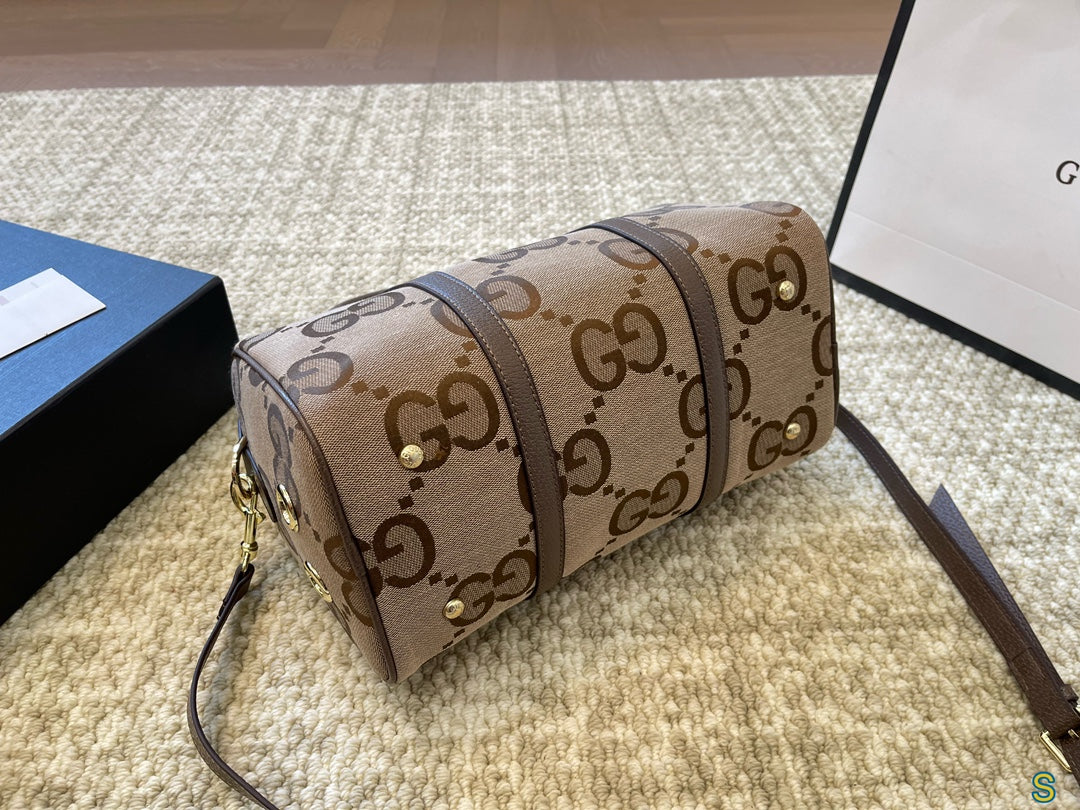 GUCCI-853