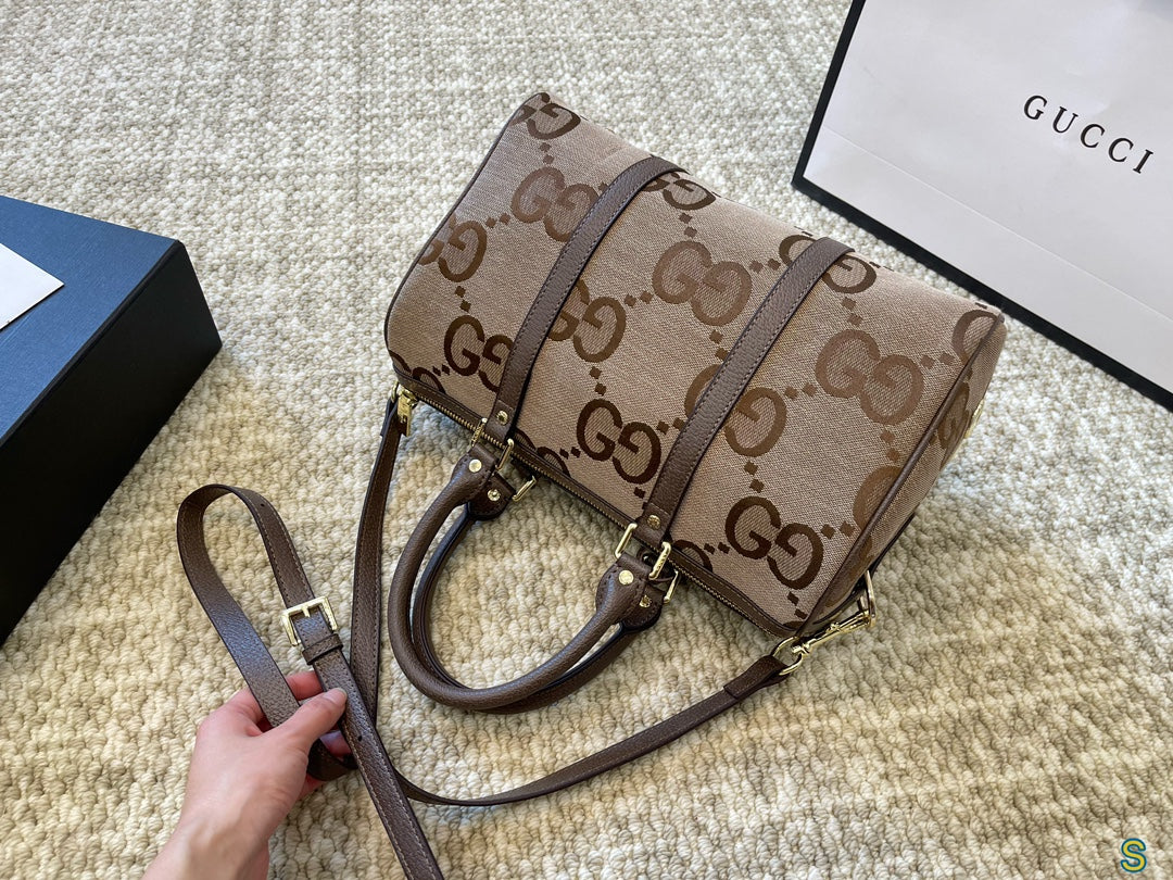 GUCCI-853