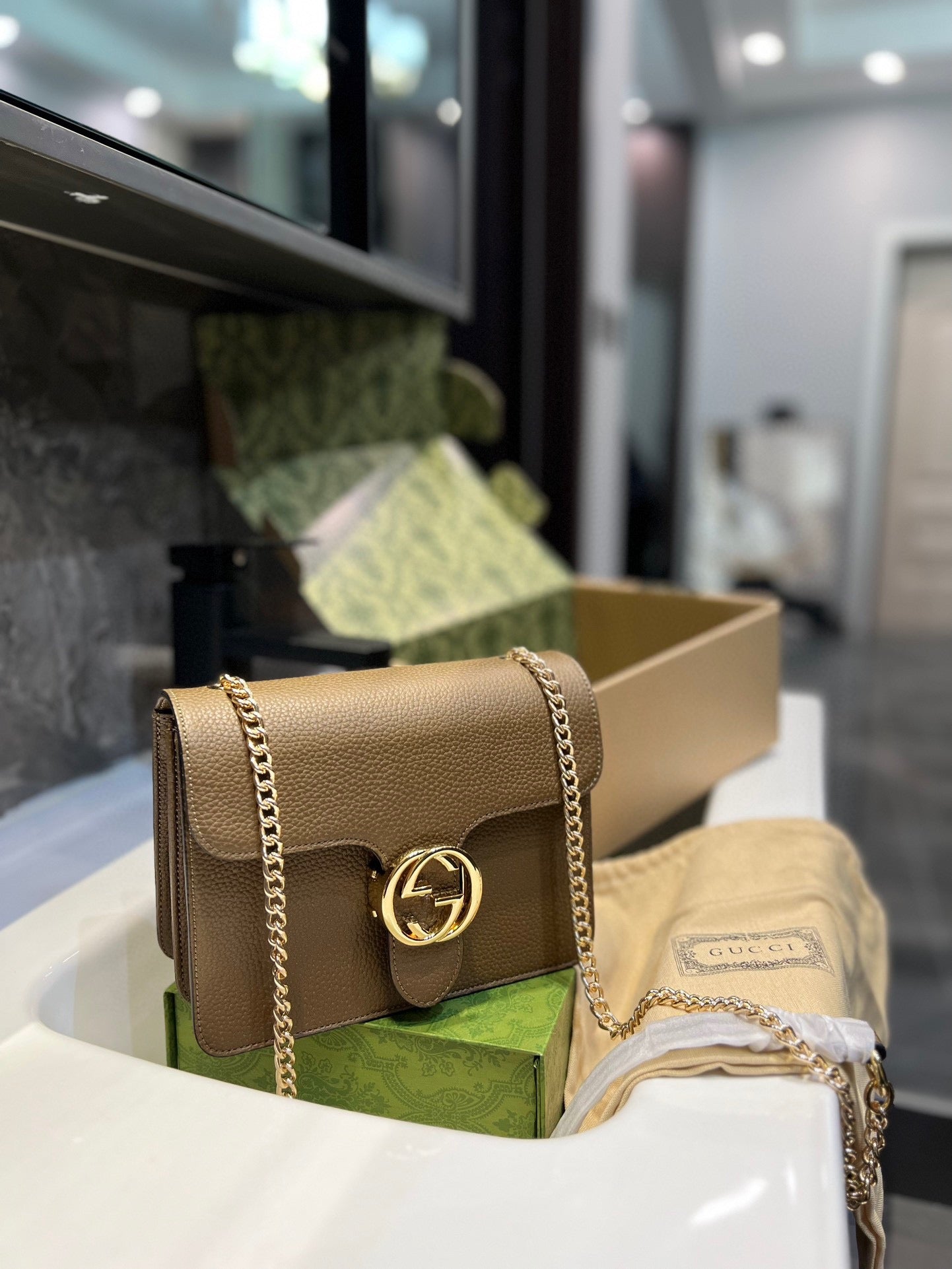 GUCCI-1031
