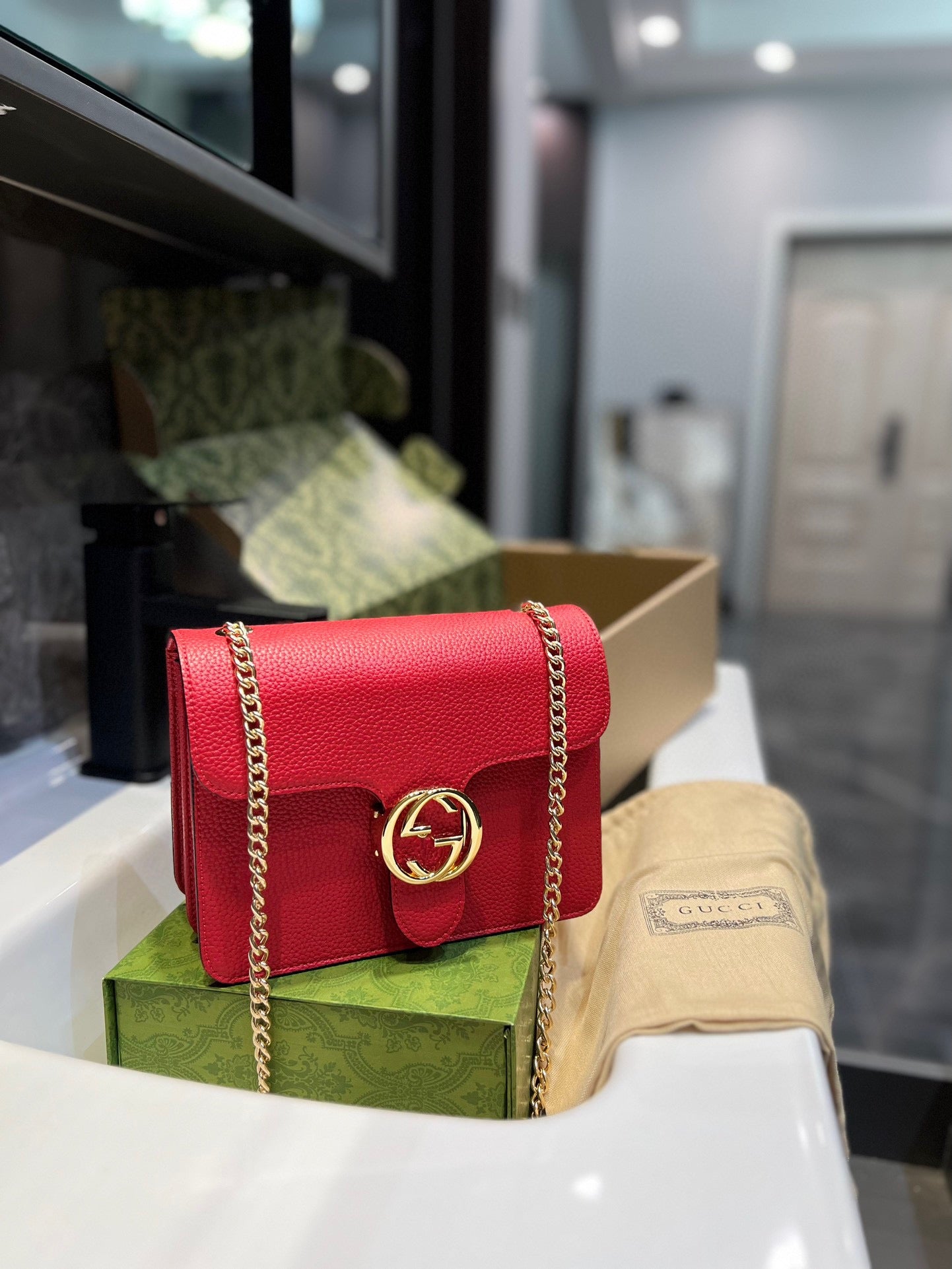GUCCI-1031