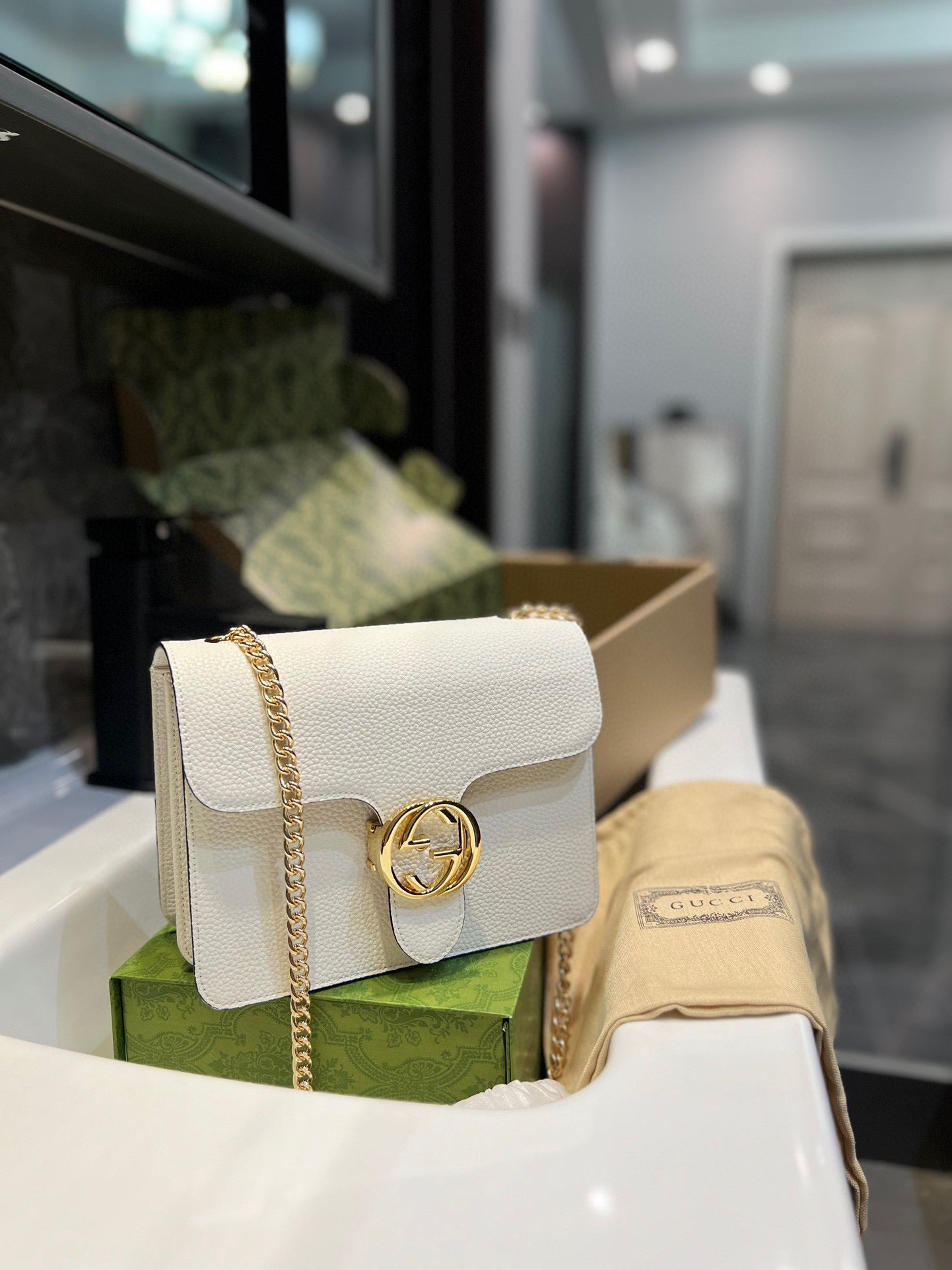 GUCCI-1031