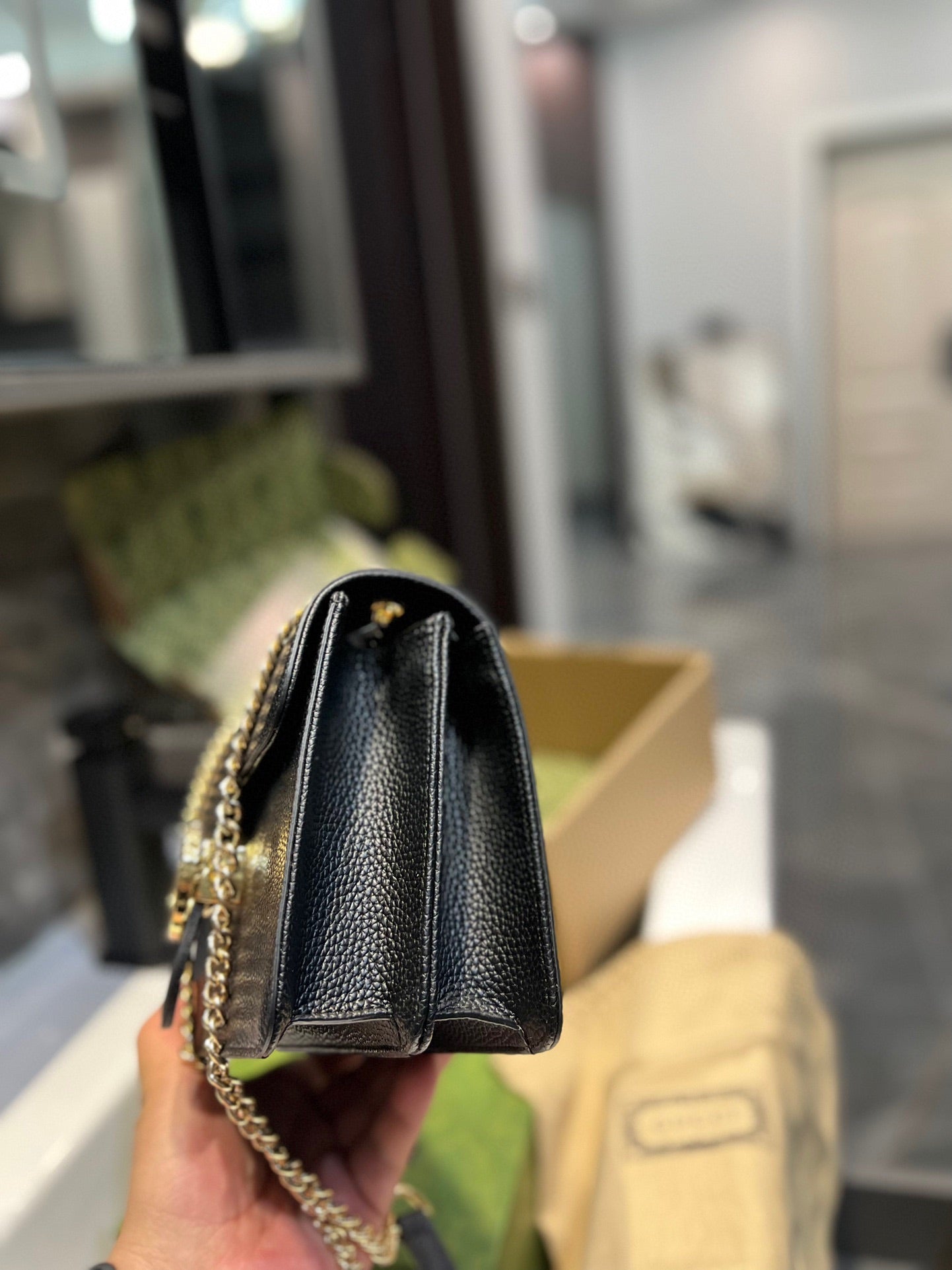 GUCCI-1044