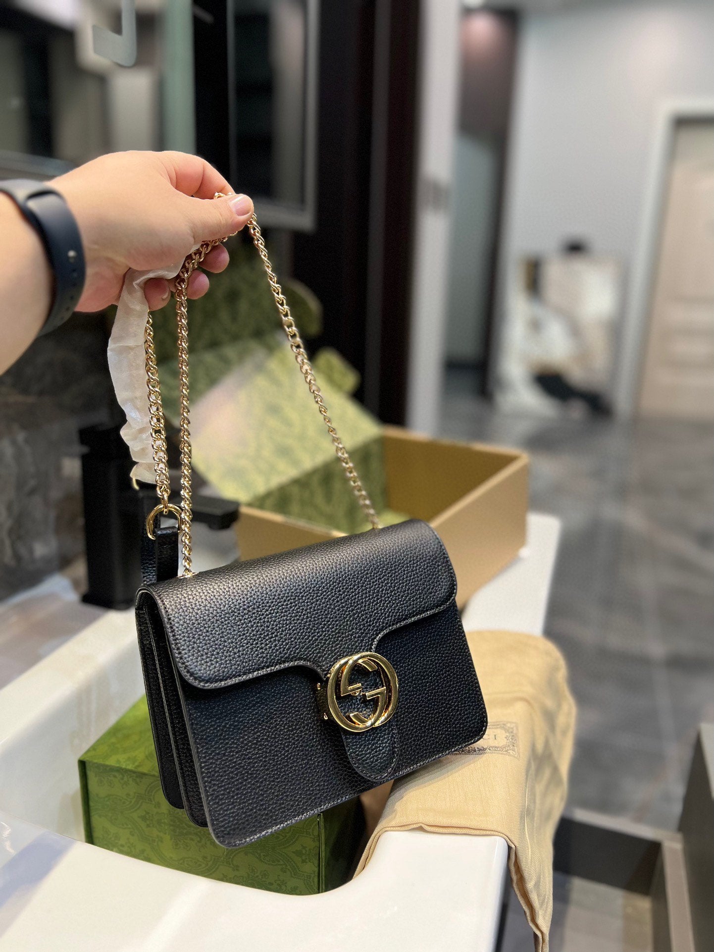 GUCCI-1044