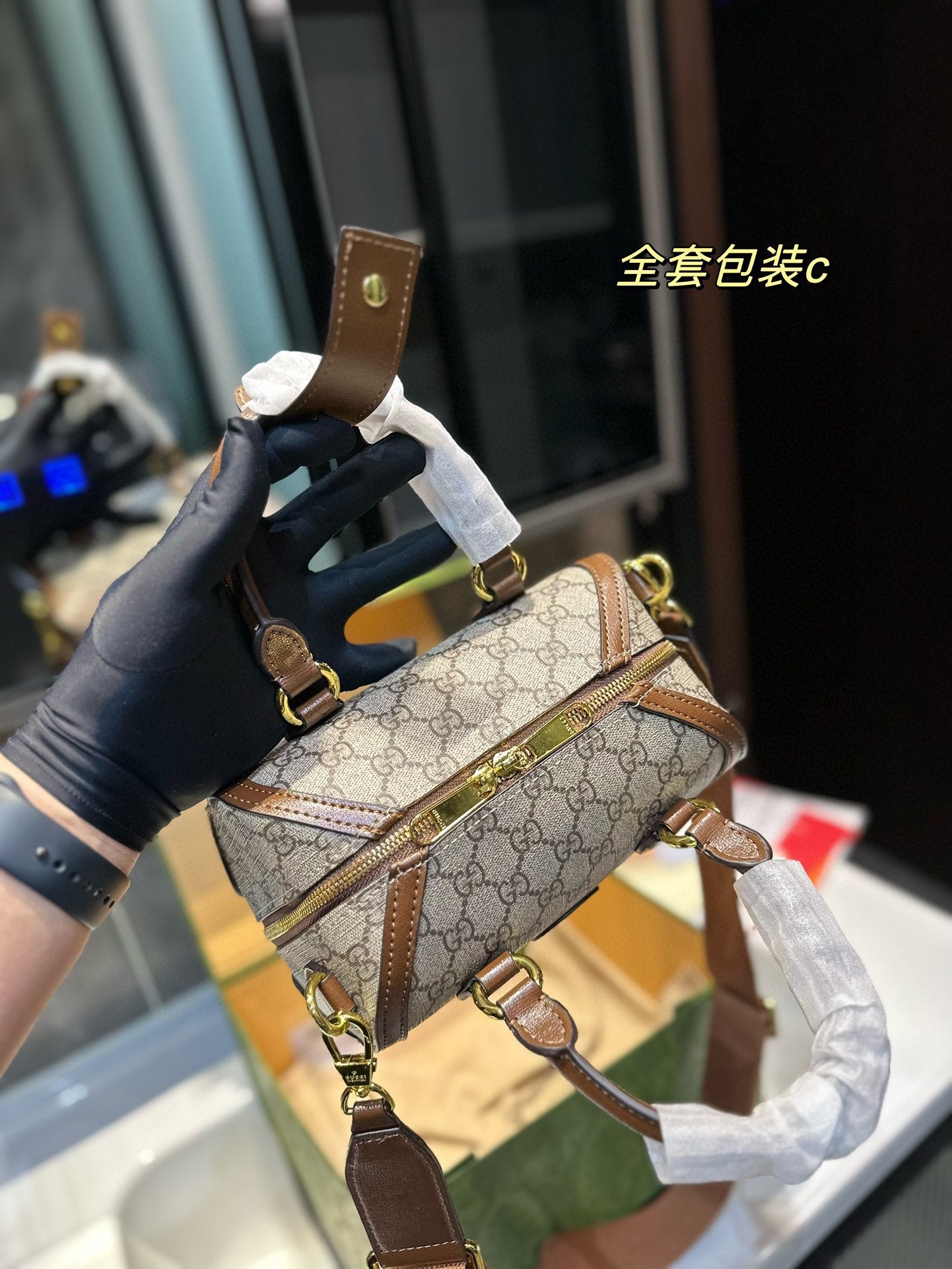GUCCI-964