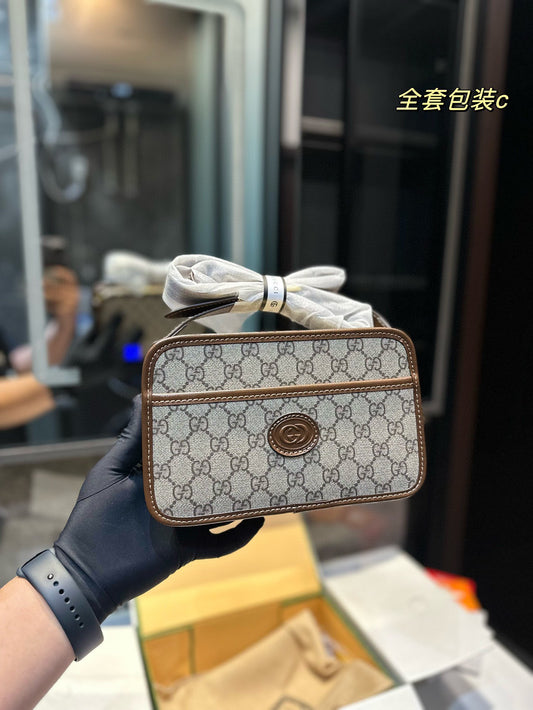 GUCCI-904
