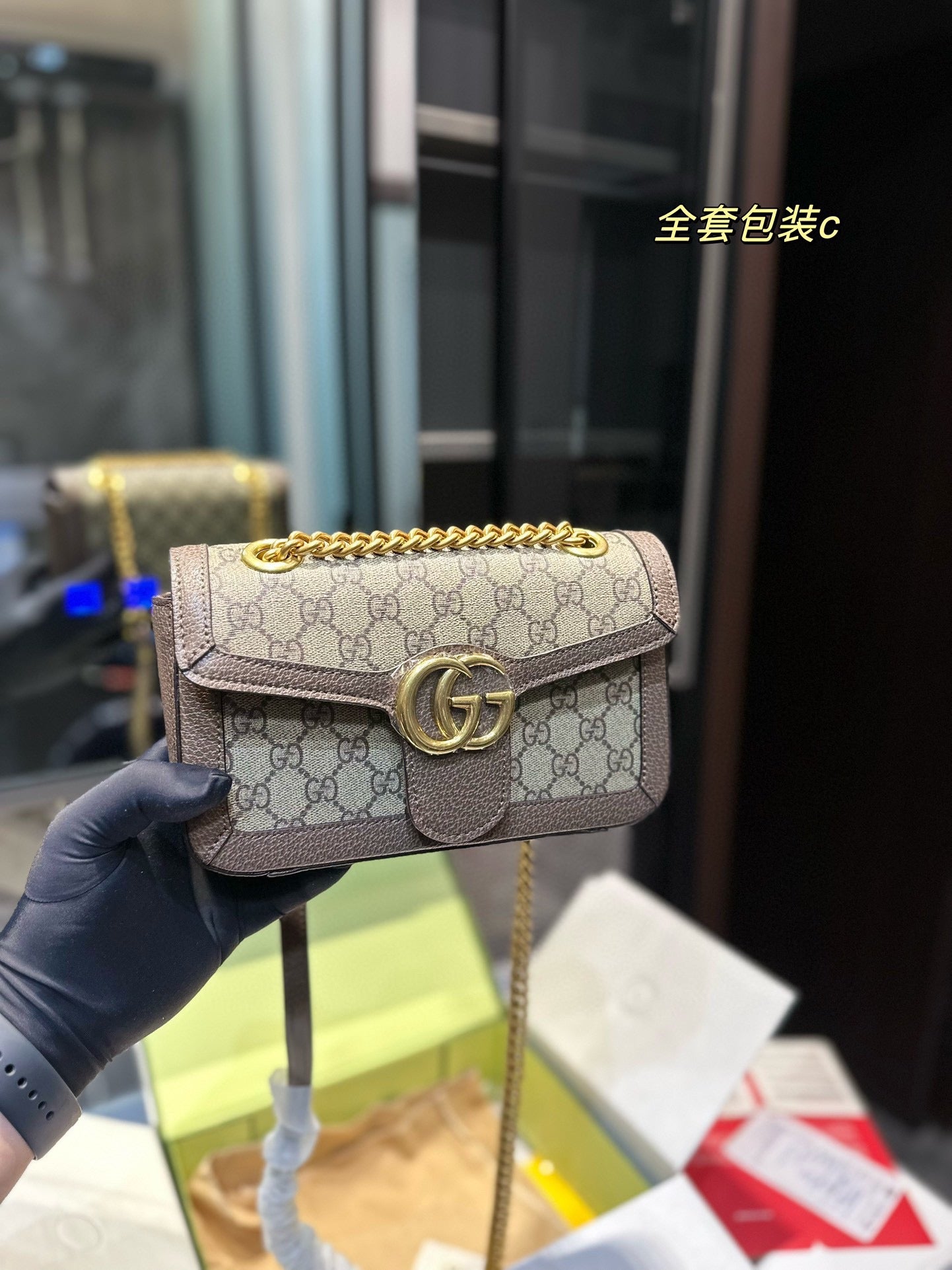 GUCCI-1020