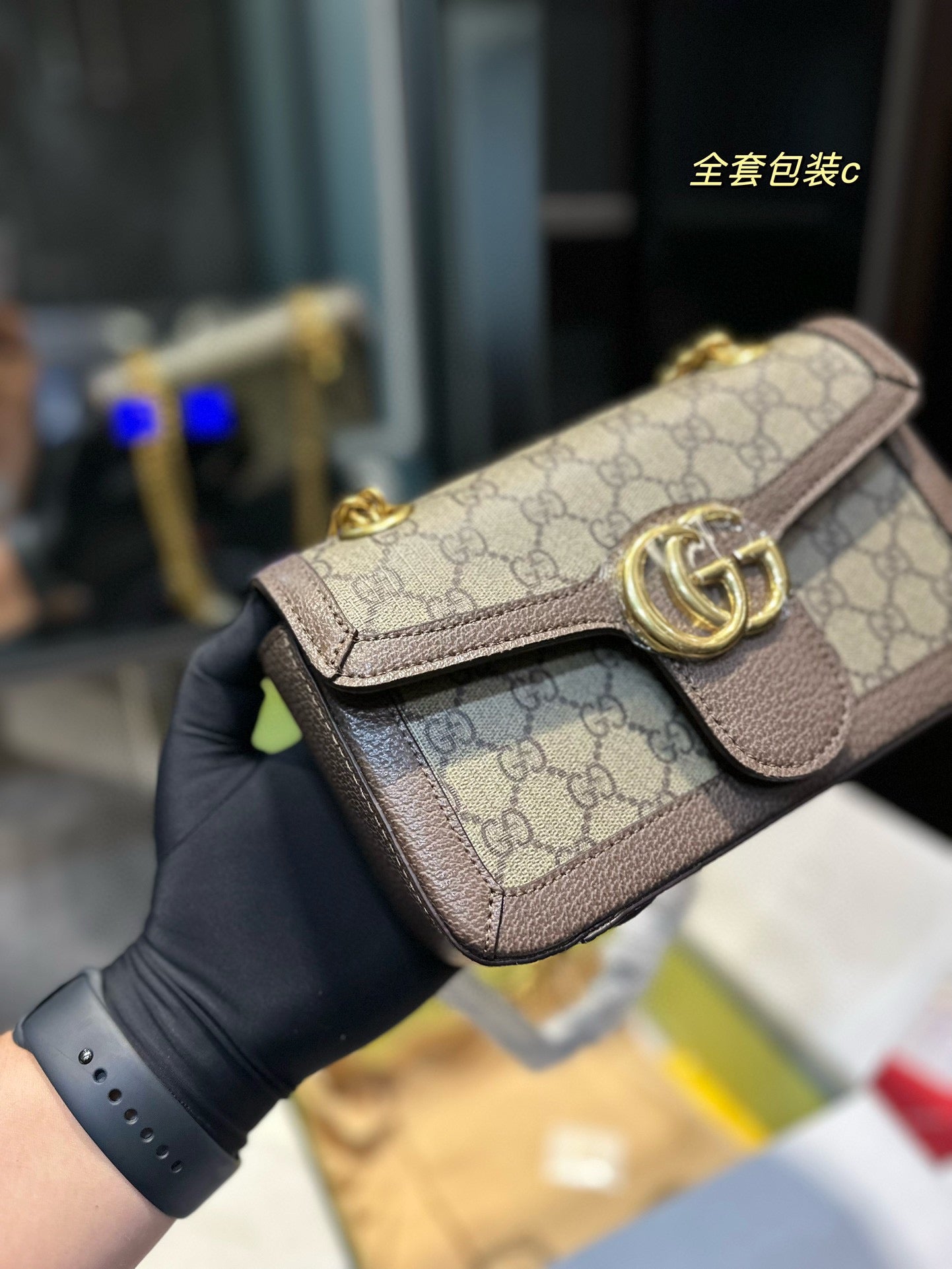 GUCCI-1020