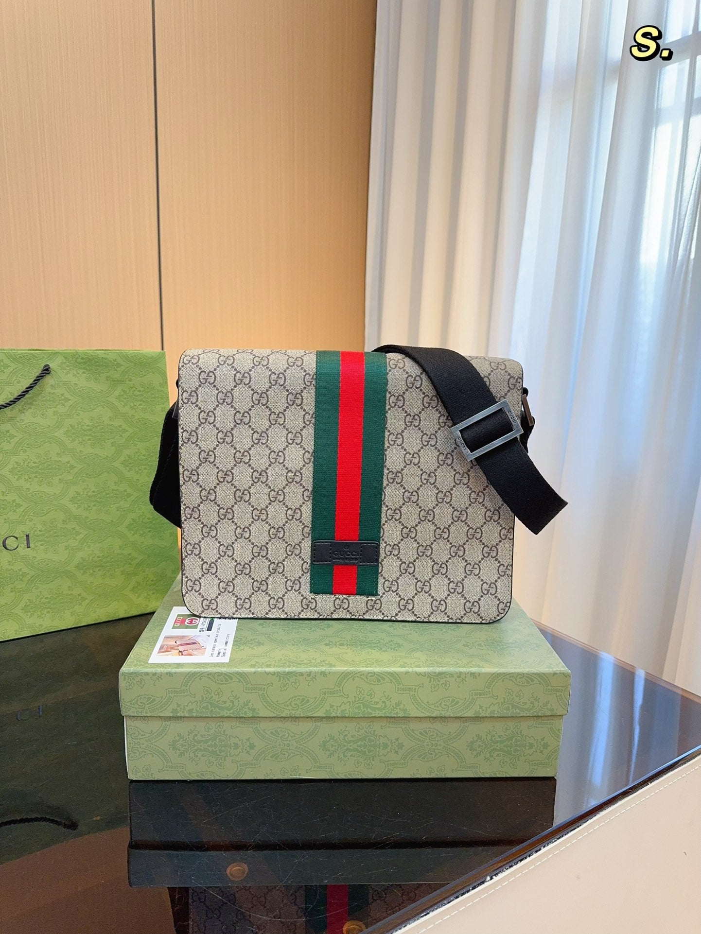 GUCCI-944