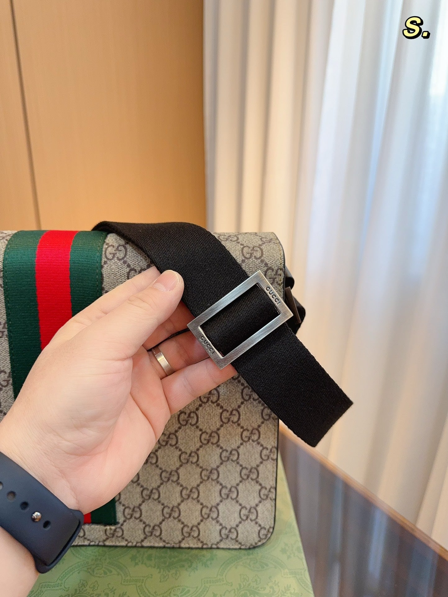 GUCCI-944