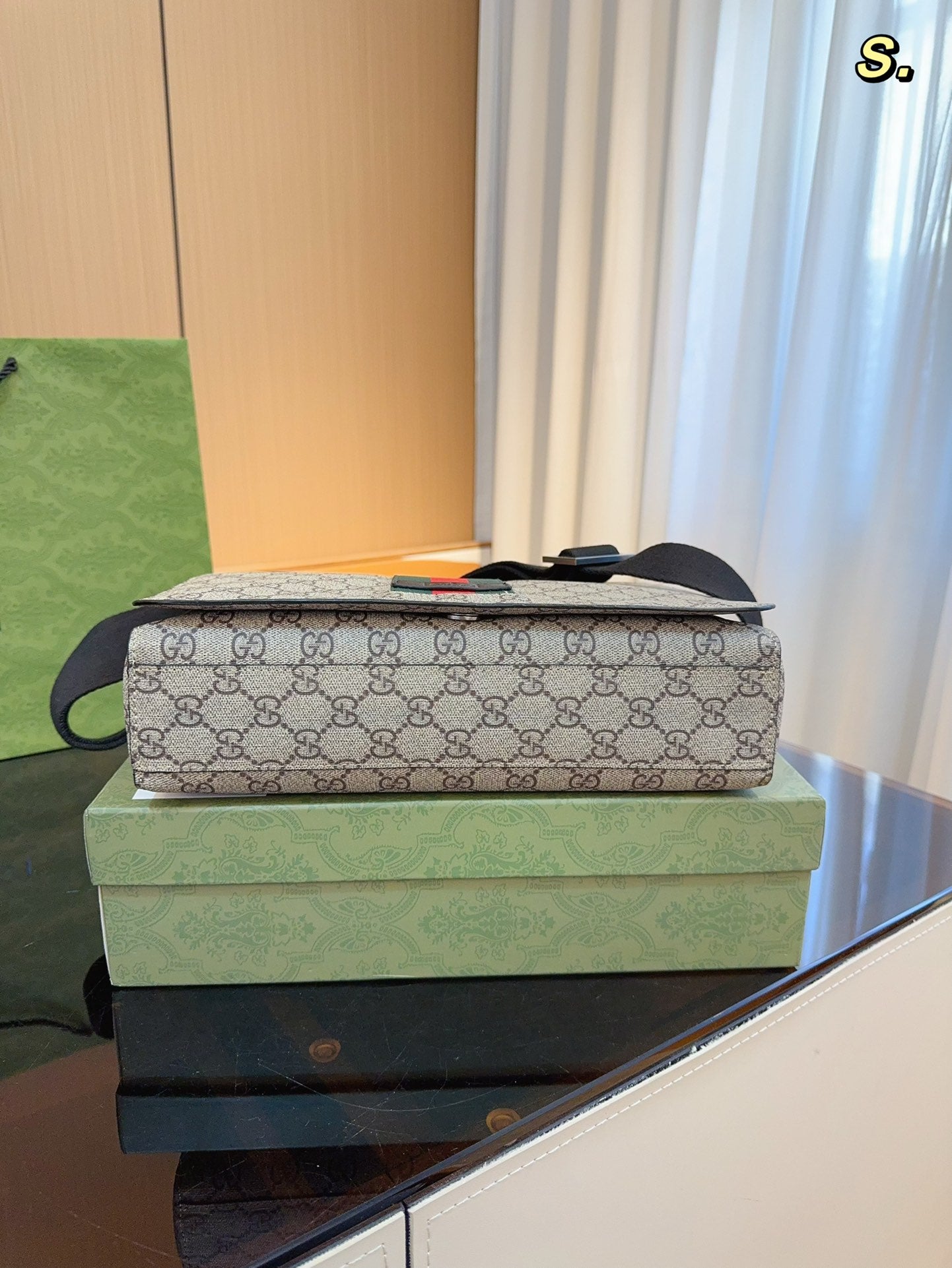 GUCCI-944