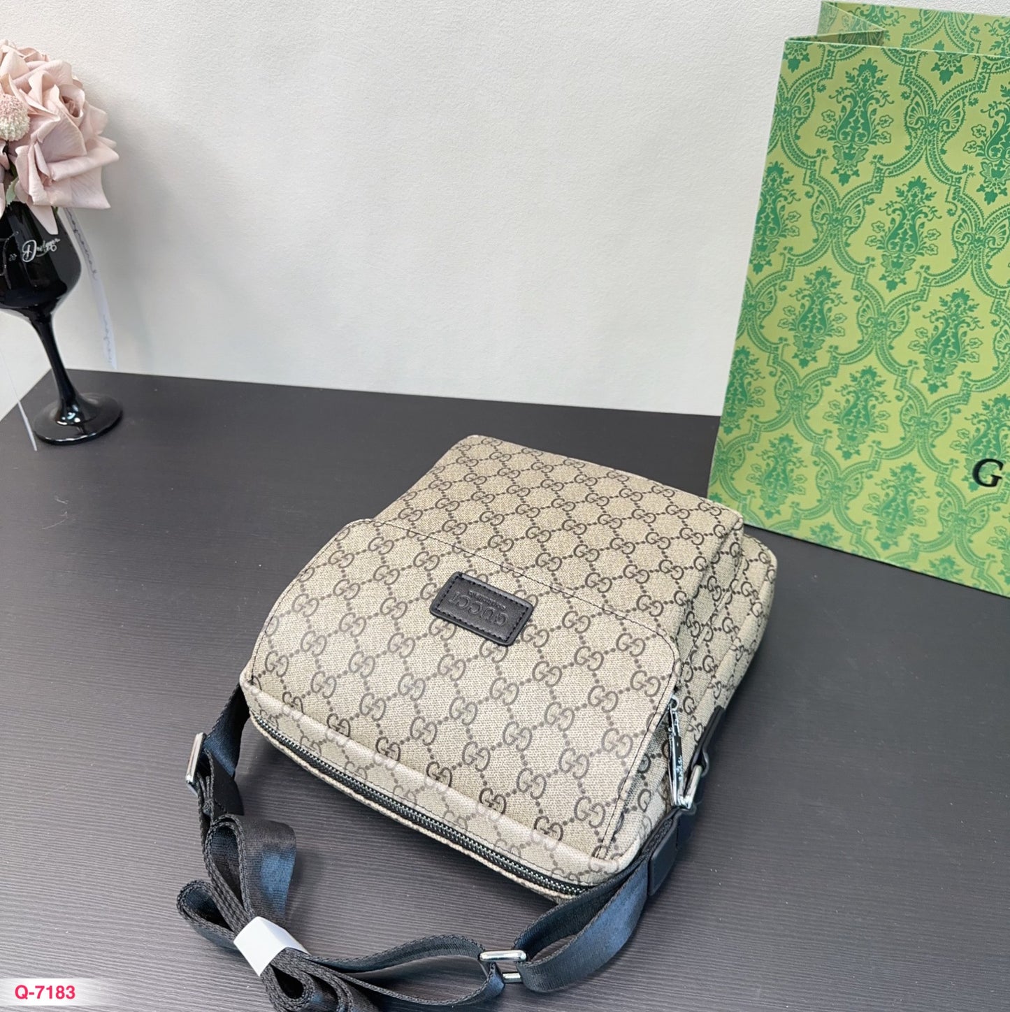 GUCCI-820