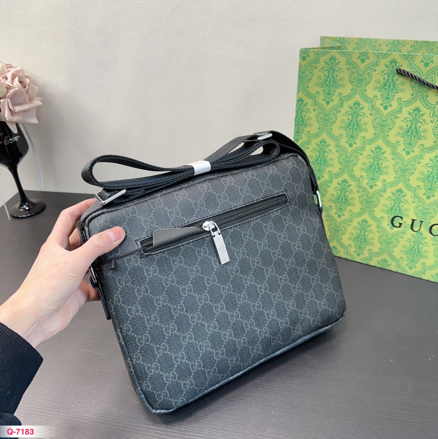 GUCCI-817