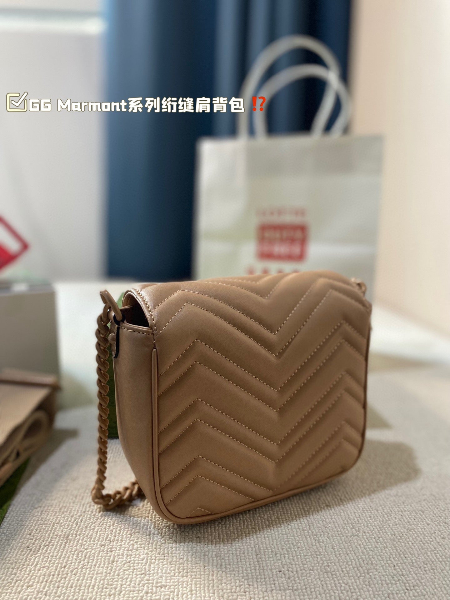 GUCCI-1049