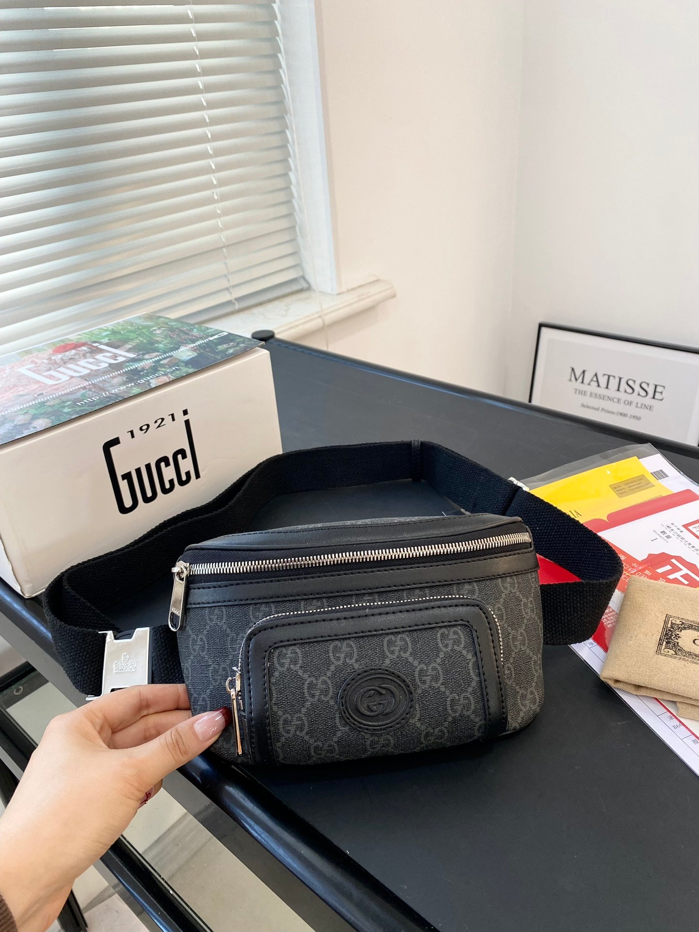 GUCCI-832