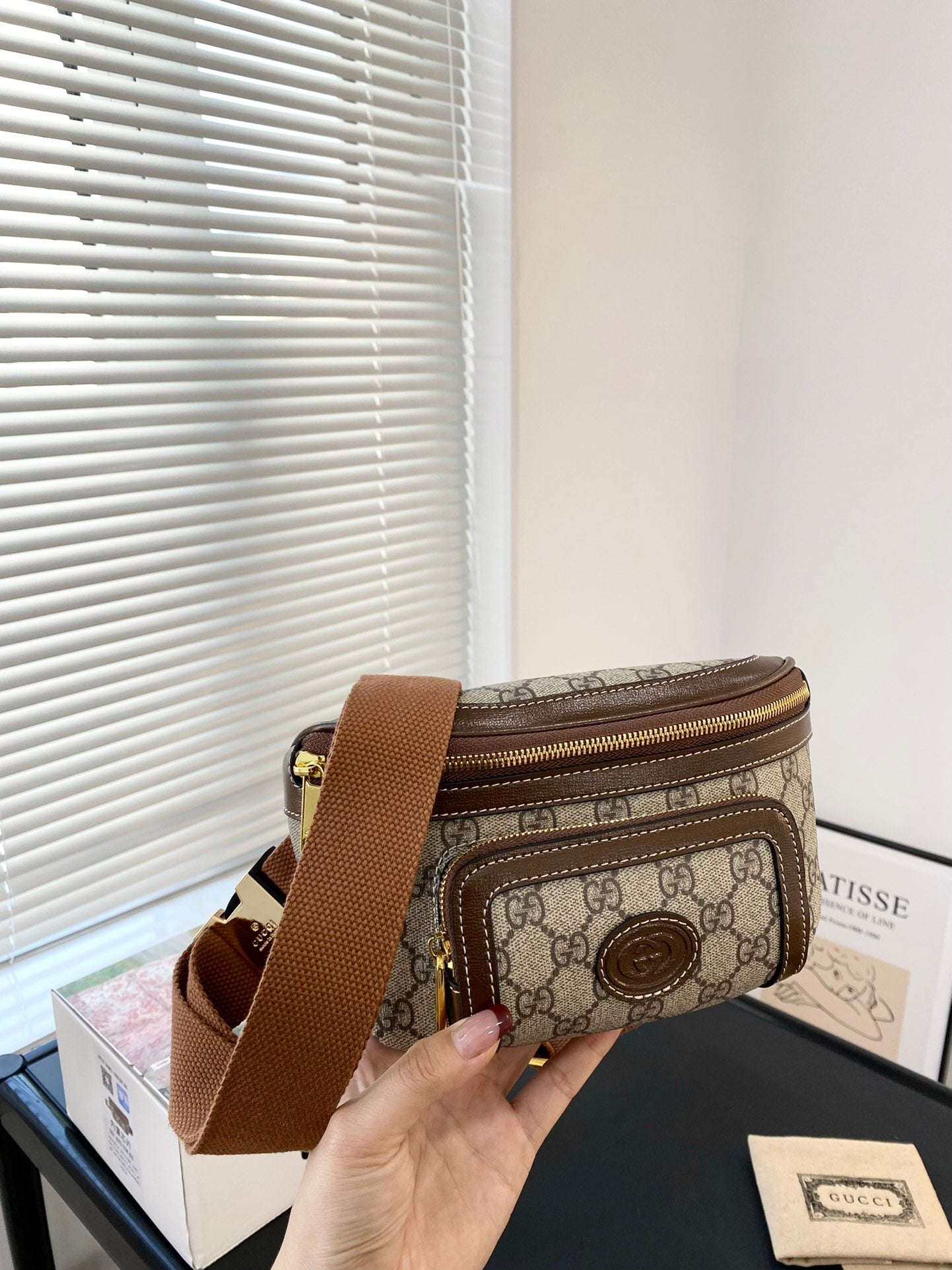 GUCCI-837