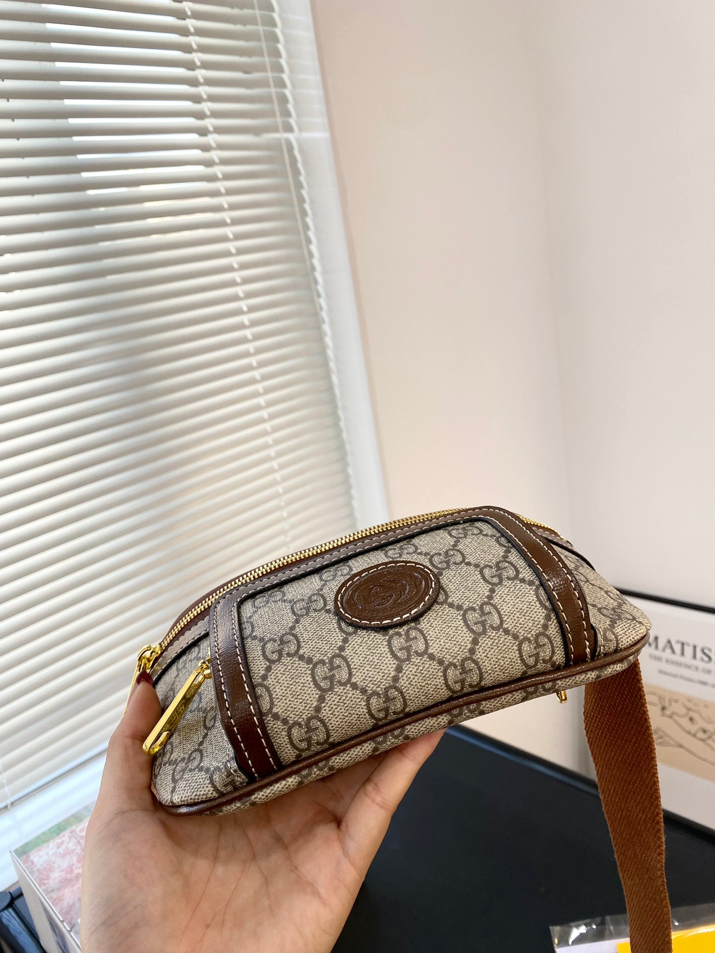 GUCCI-837