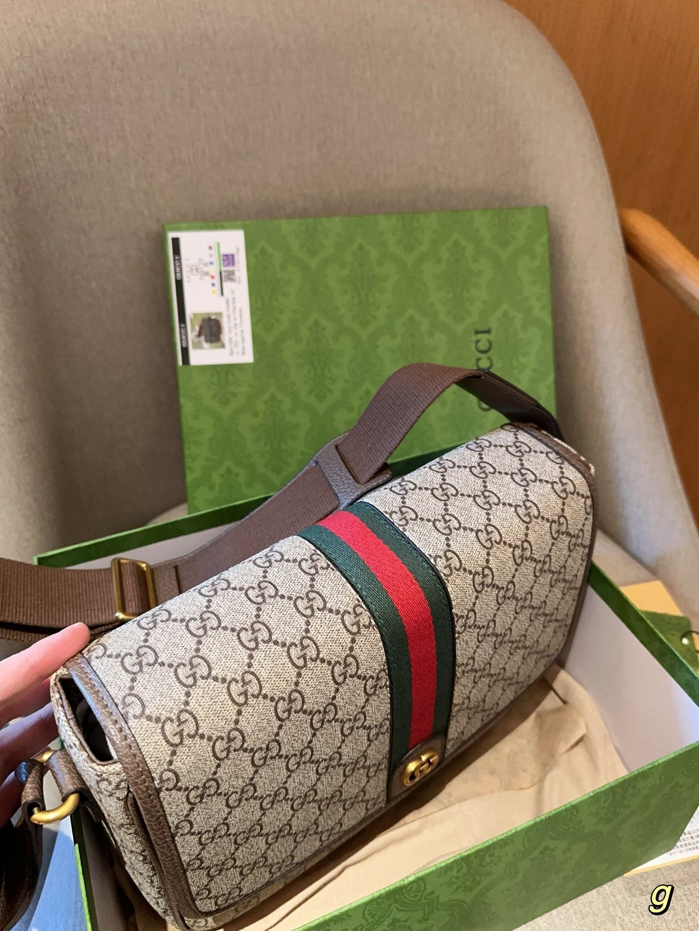 GUCCI-1056
