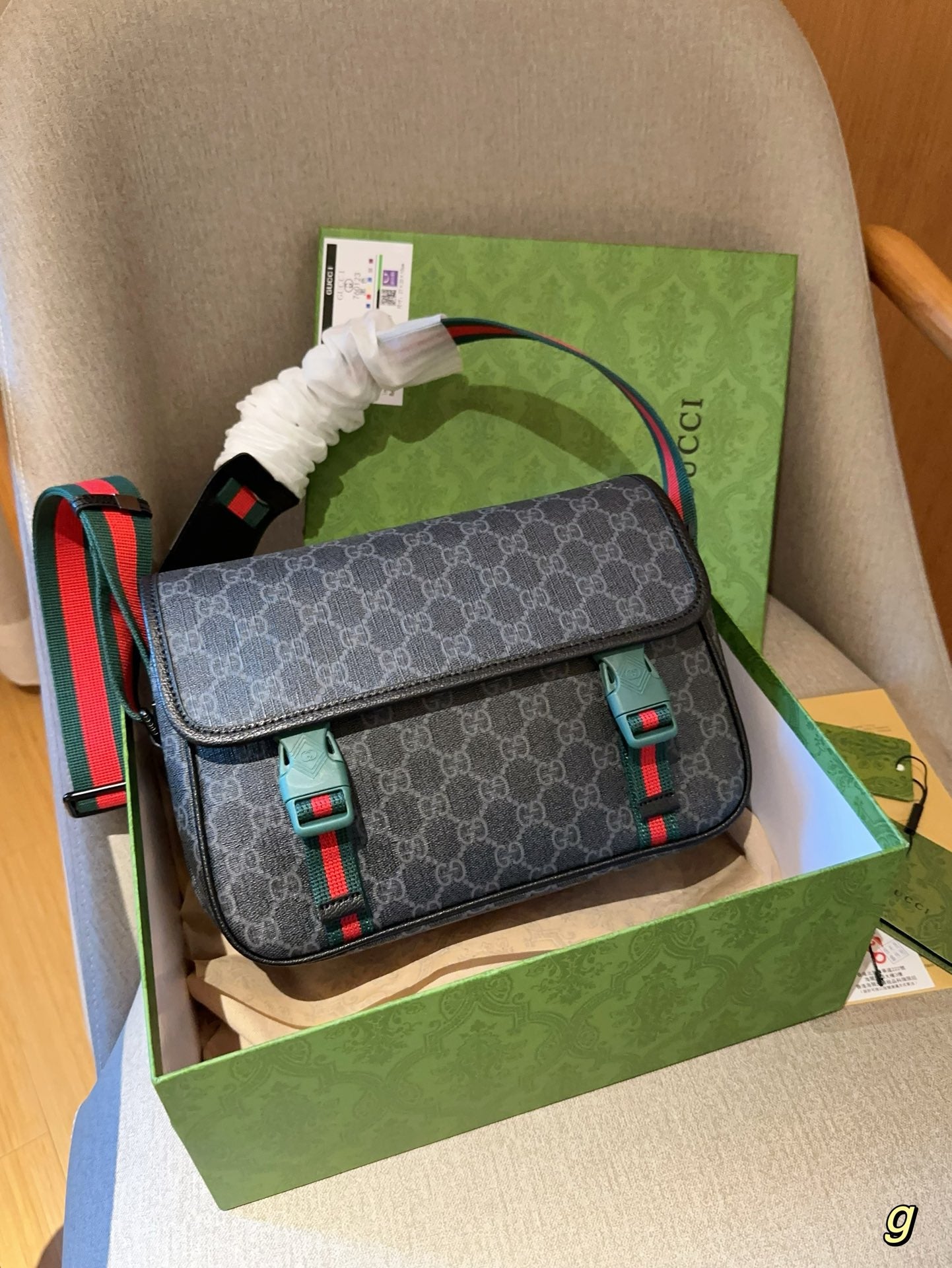 GUCCI-1069