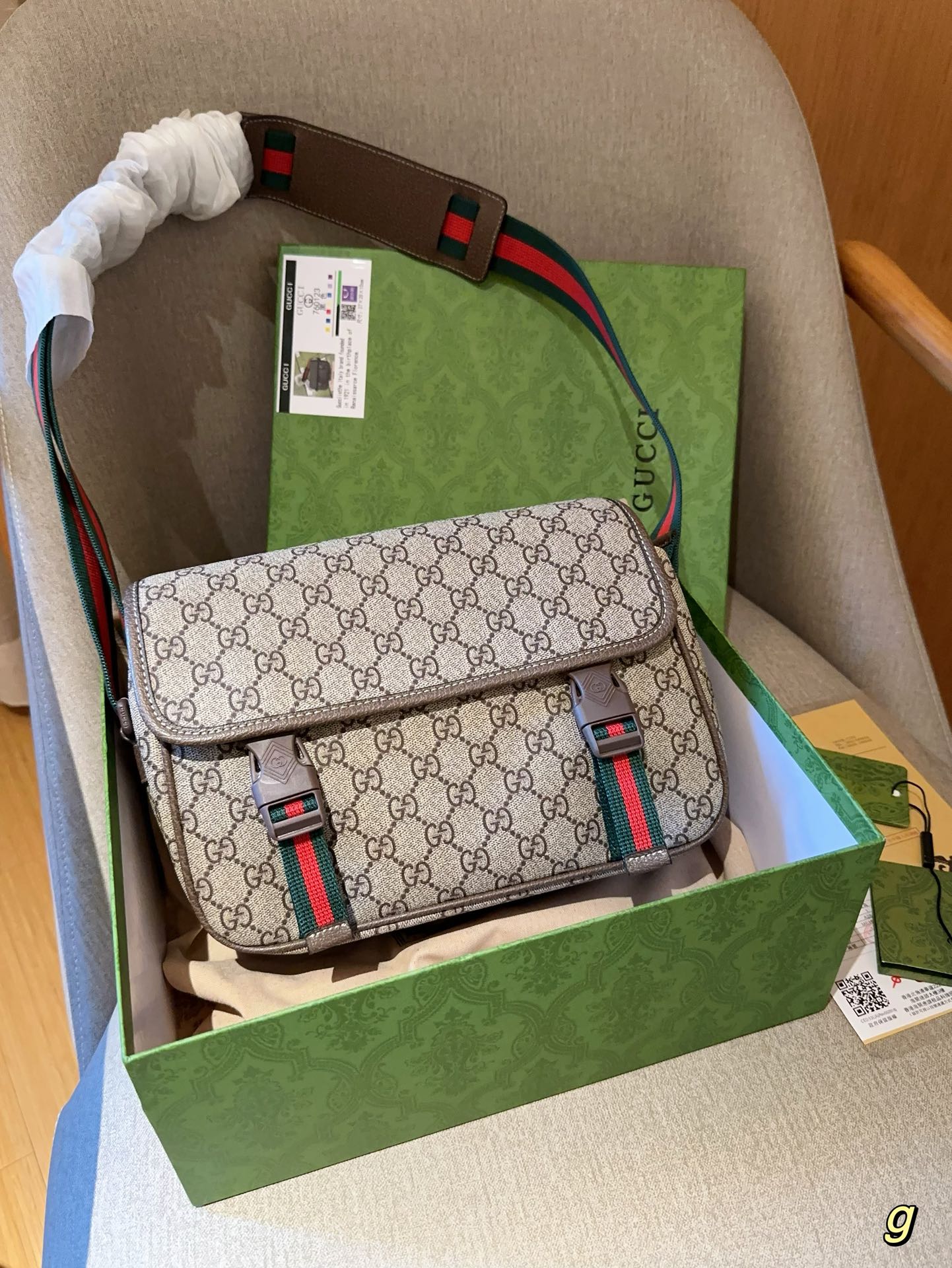 GUCCI-1069