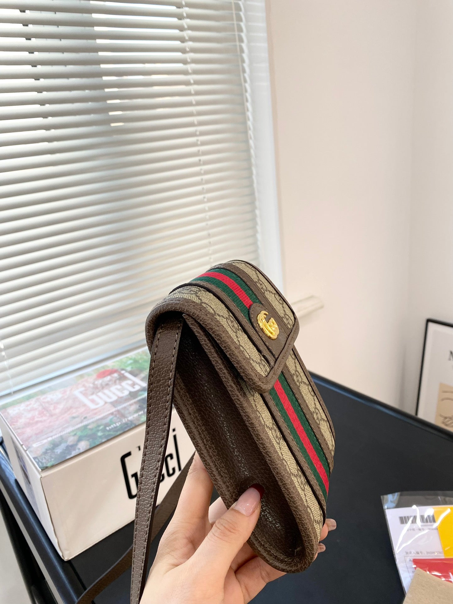 GUCCI-850