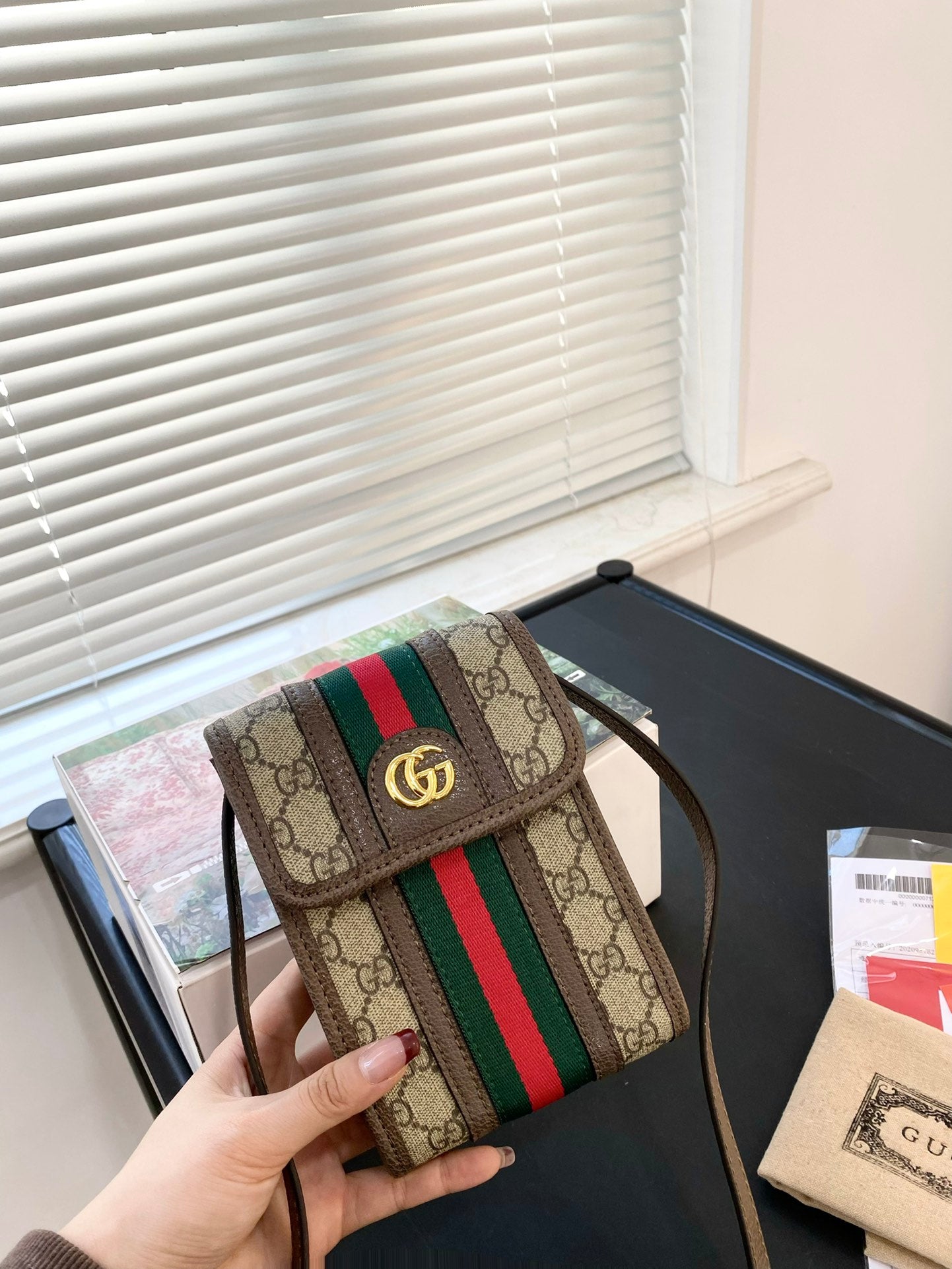 GUCCI-850
