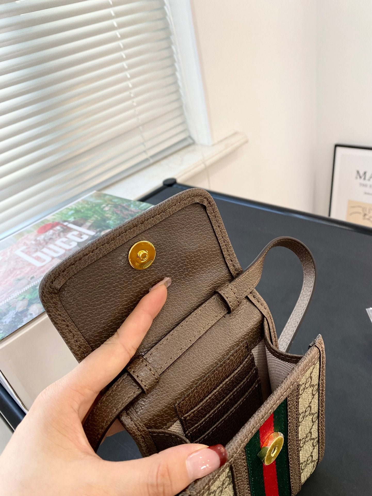 GUCCI-850