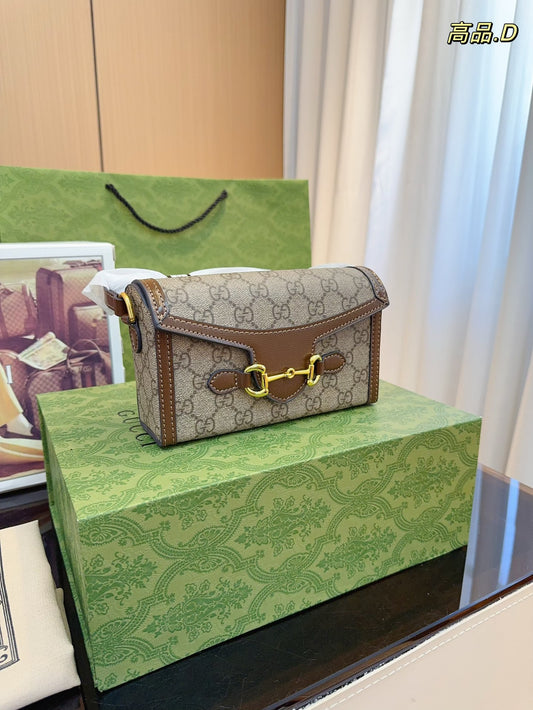 GUCCI-937