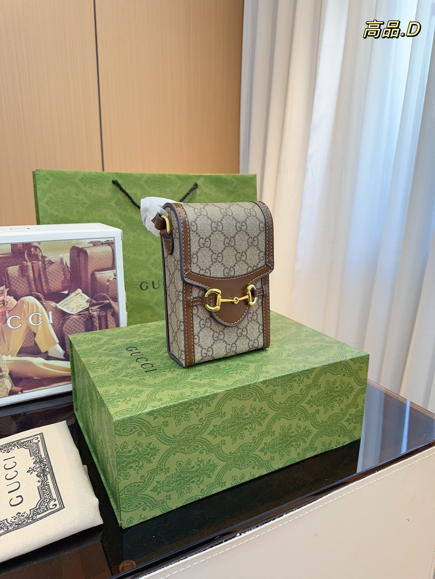 GUCCI-939