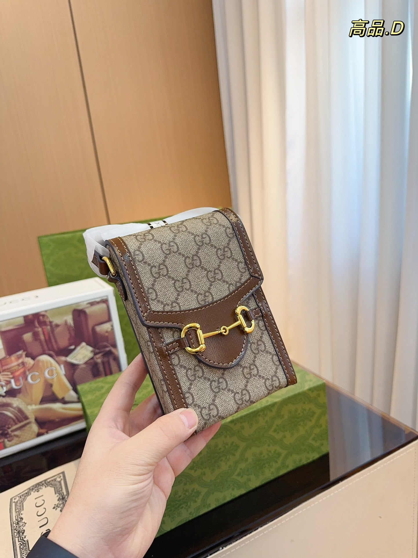 GUCCI-939