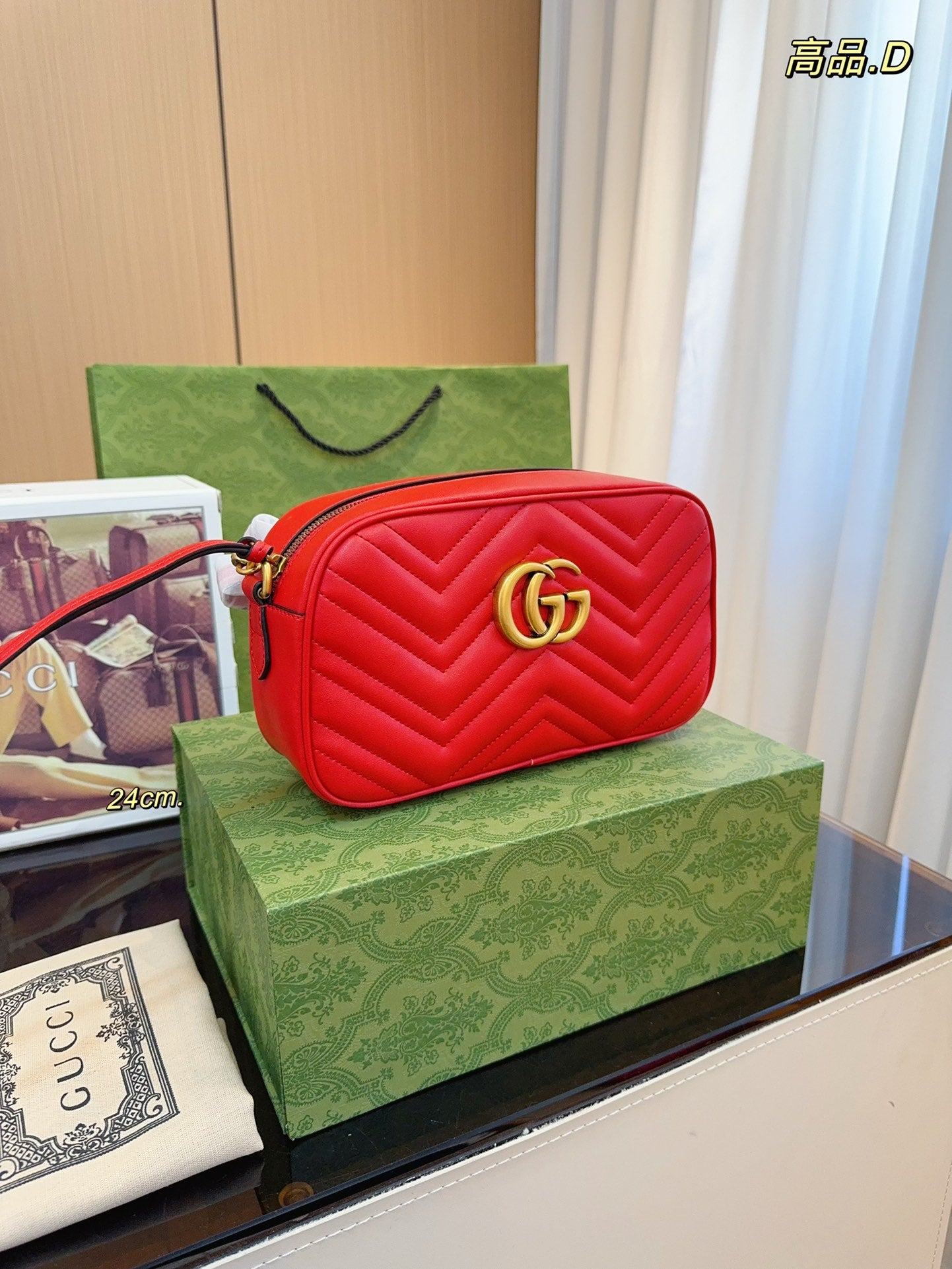 GUCCI-935