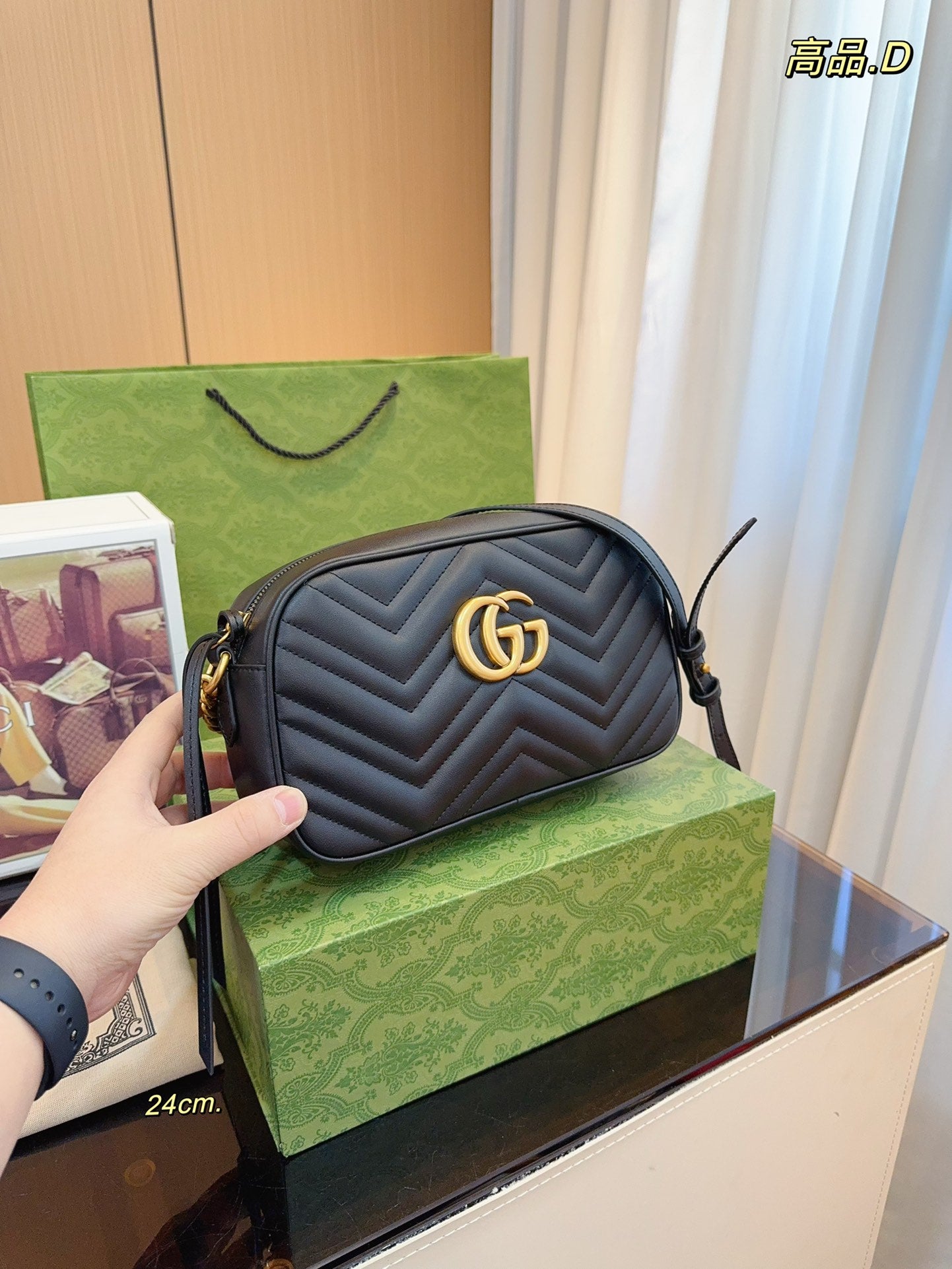GUCCI-936