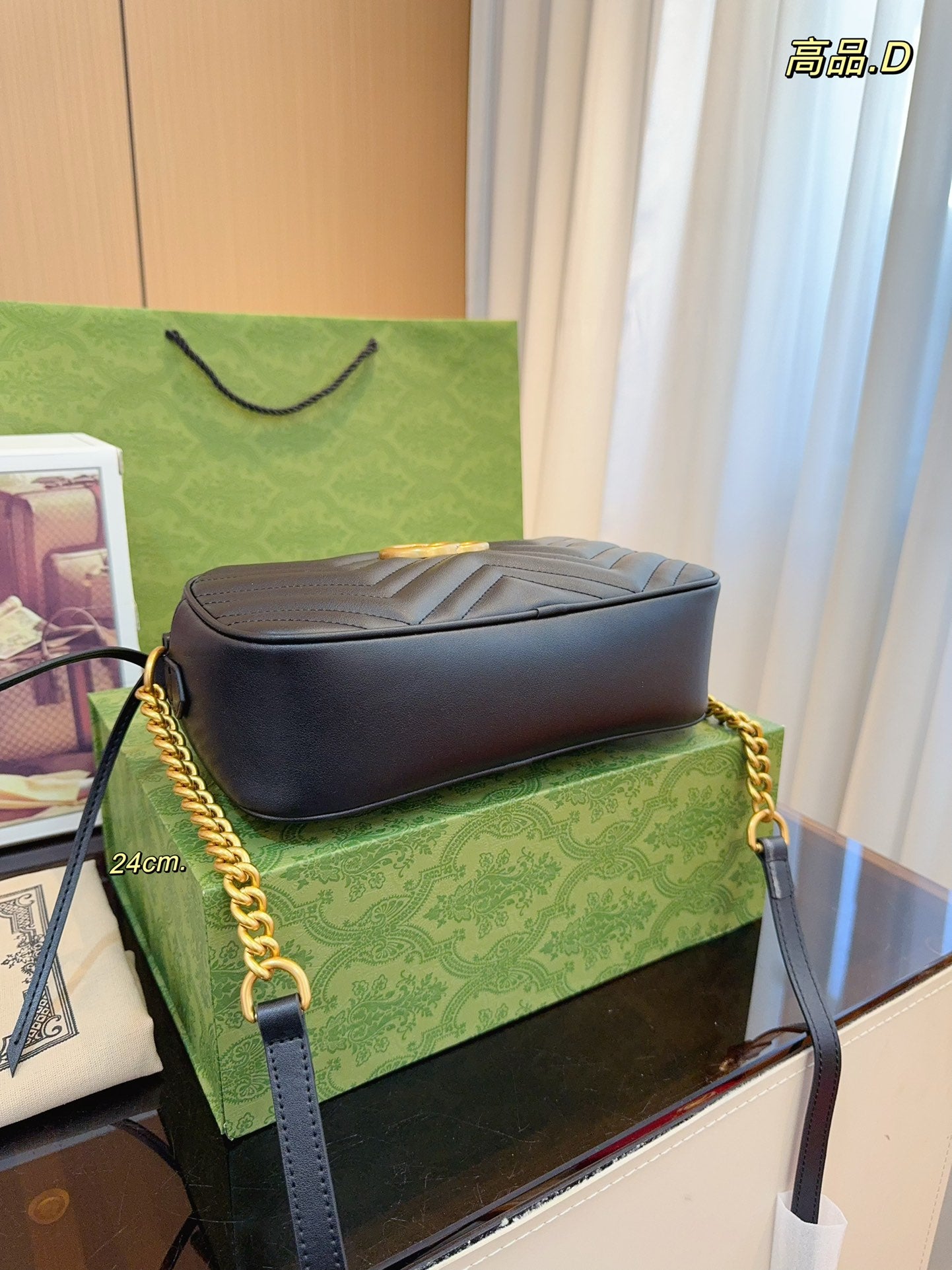 GUCCI-936