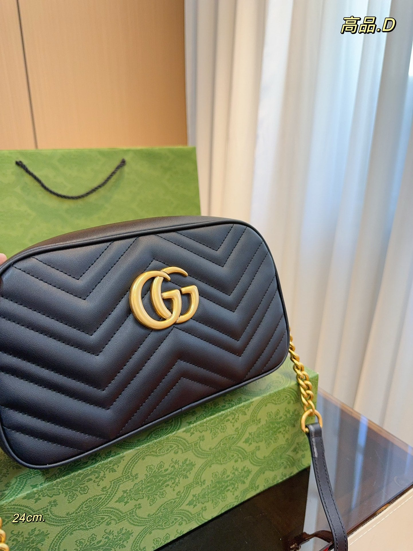 GUCCI-936