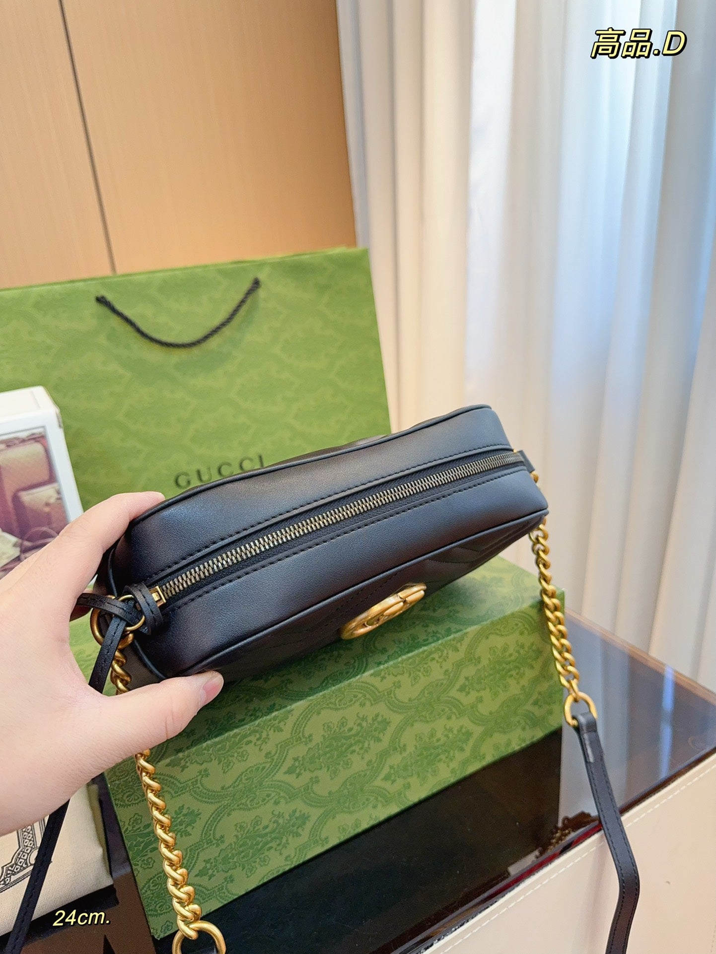 GUCCI-936