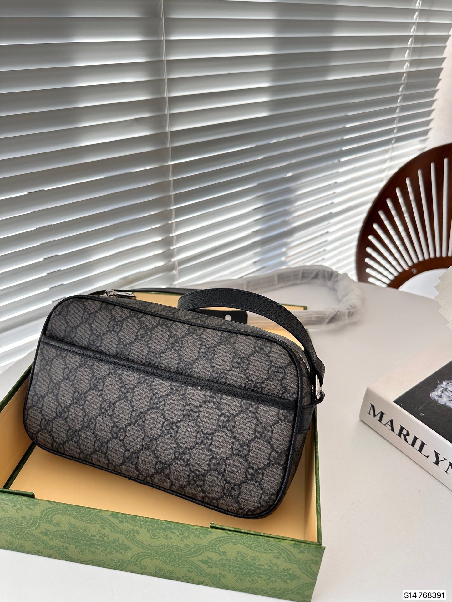 GUCCI-845