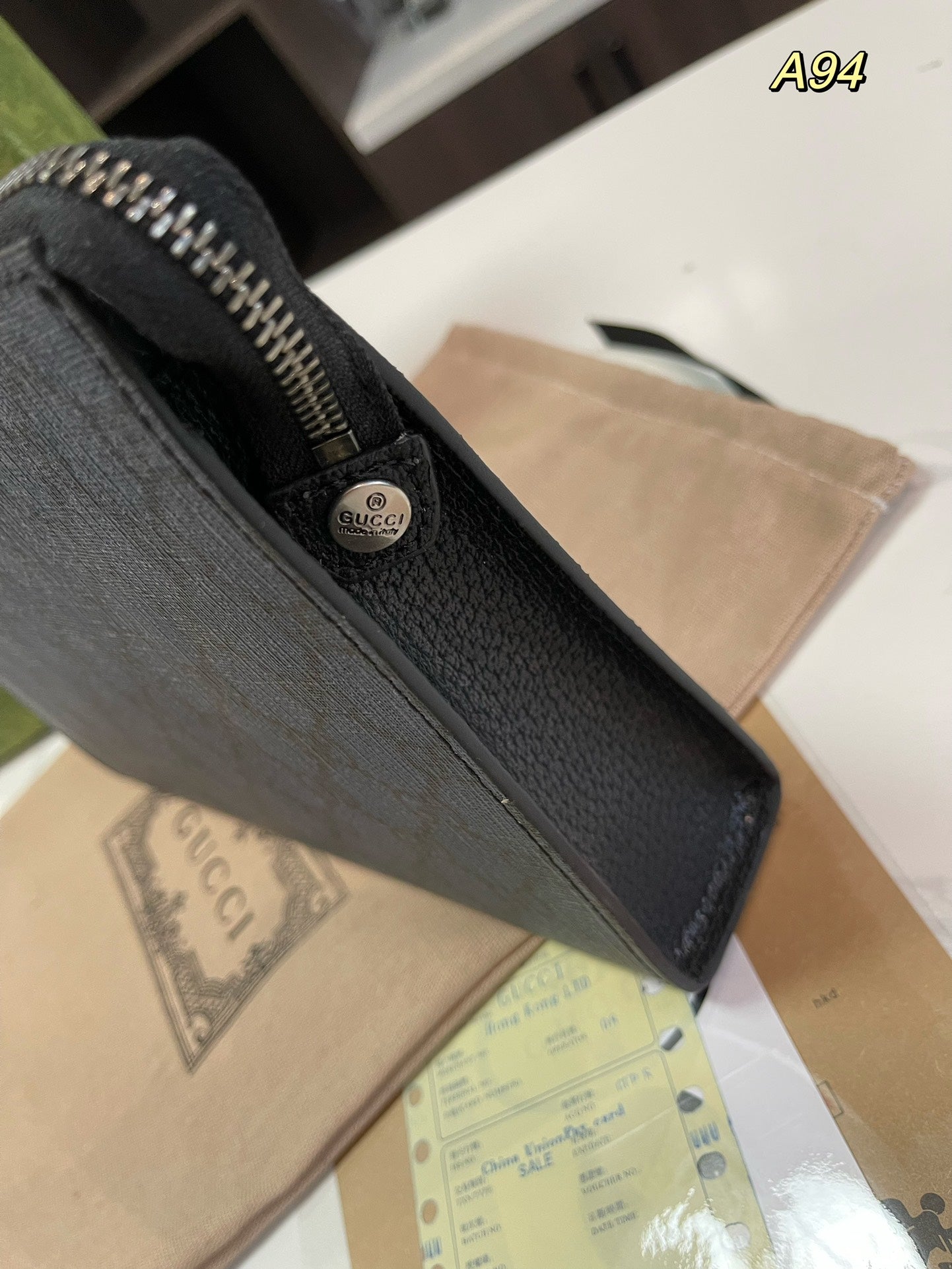 GUCCI-896