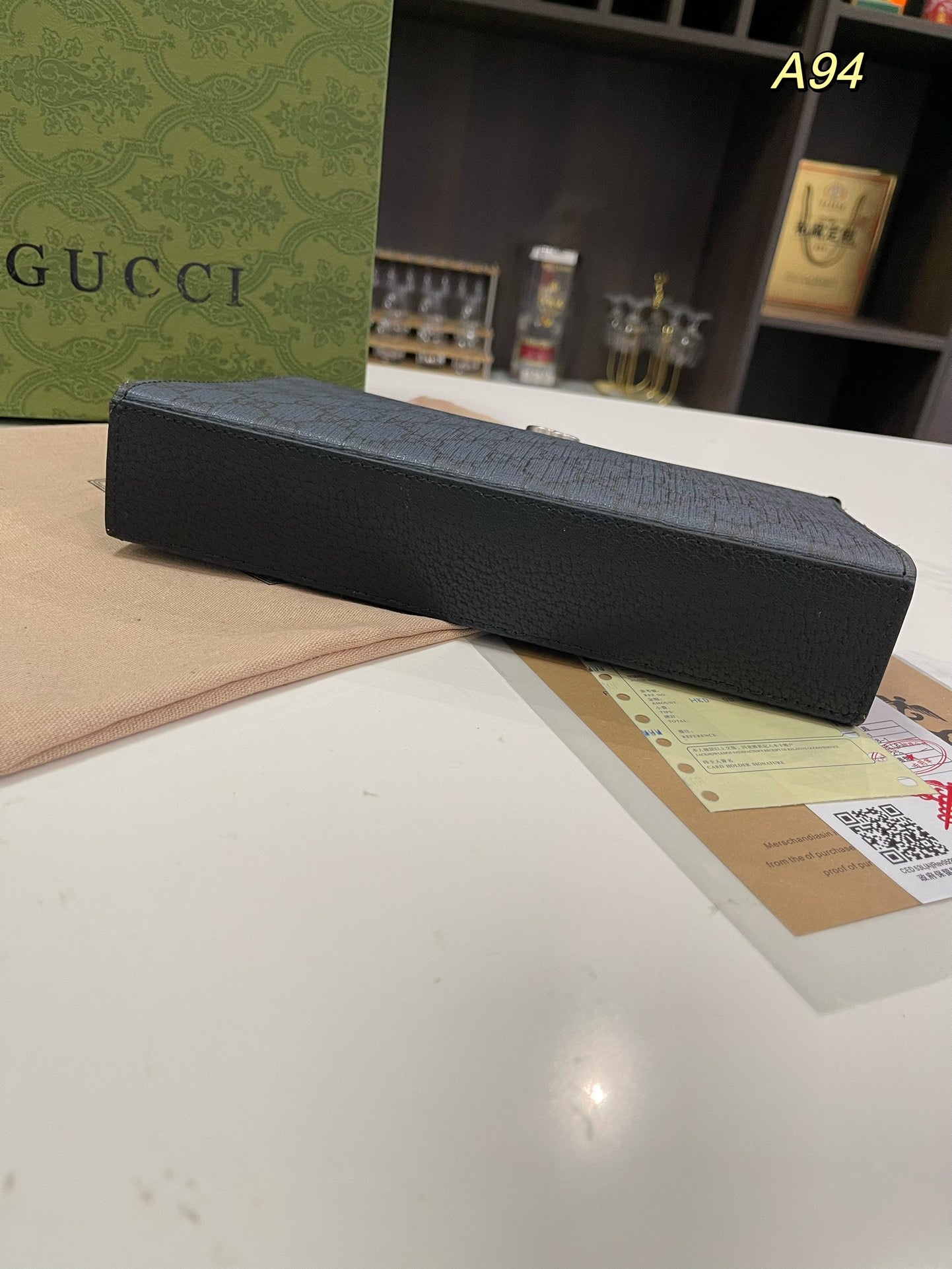 GUCCI-896
