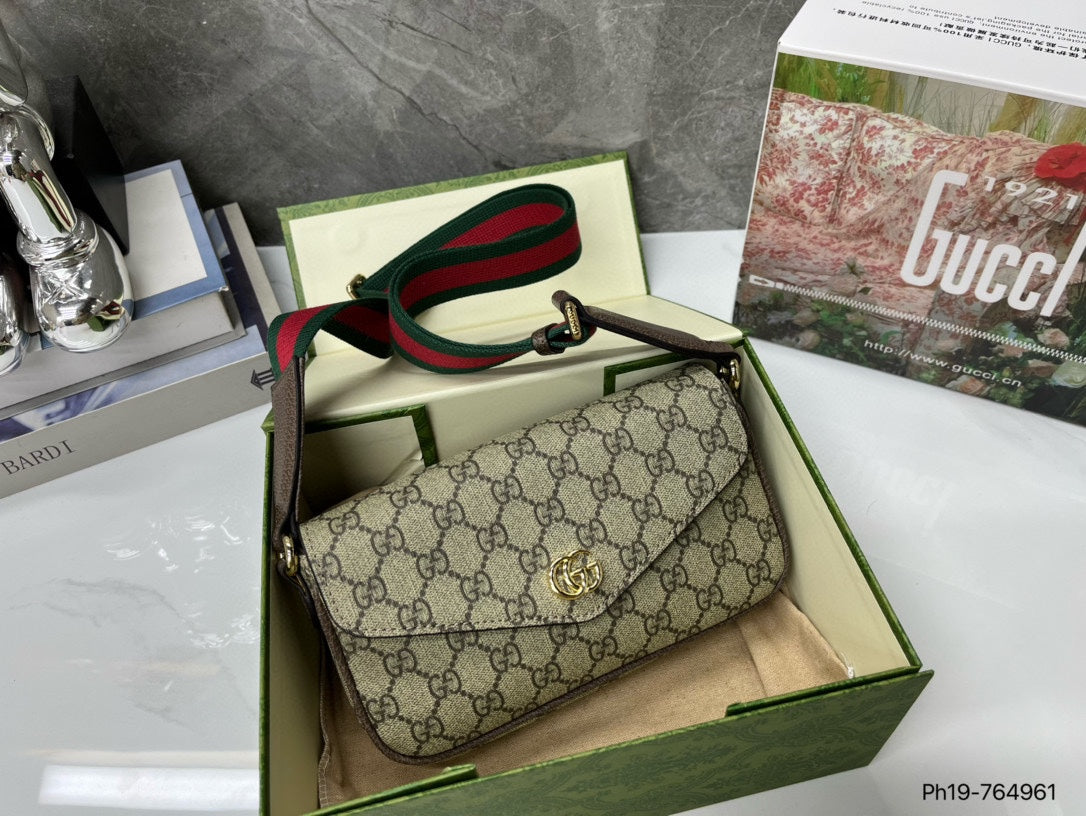 GUCCI-921