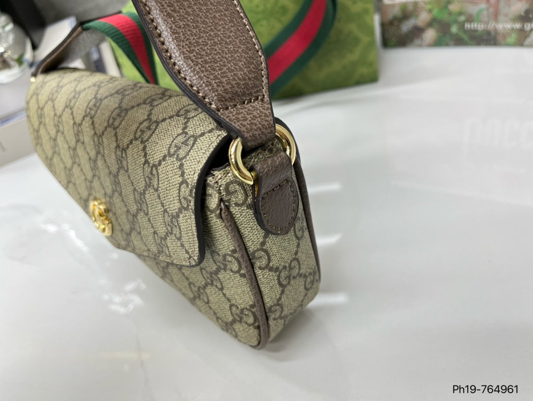 GUCCI-921