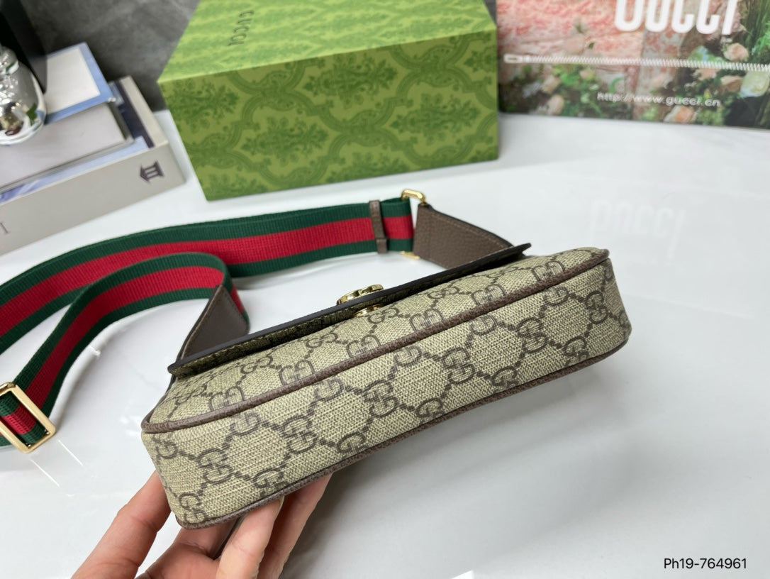 GUCCI-921