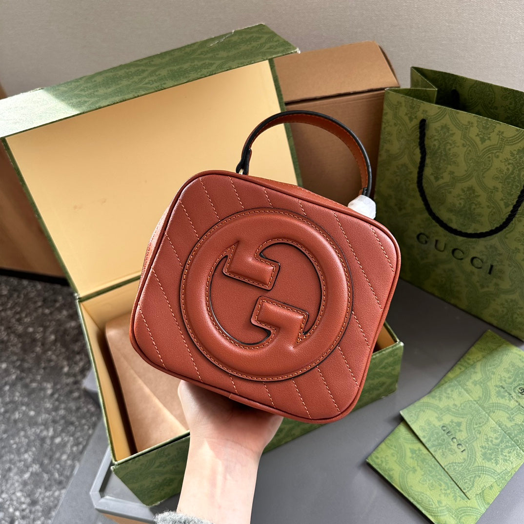 GUCCI-828
