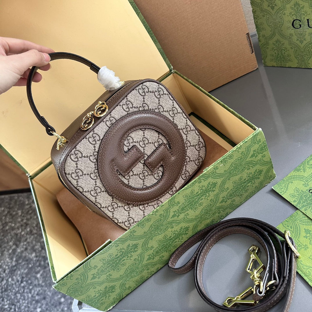 GUCCI-836