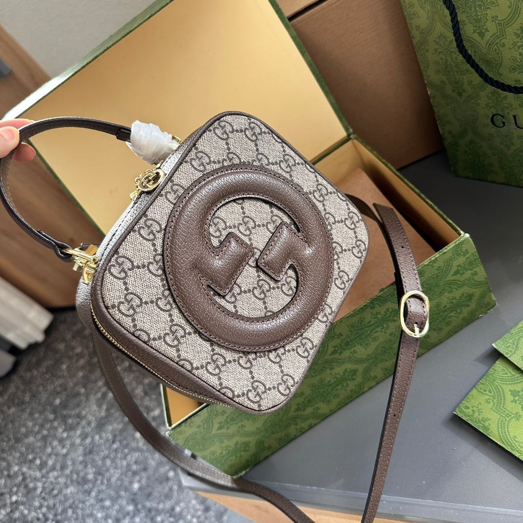 GUCCI-836