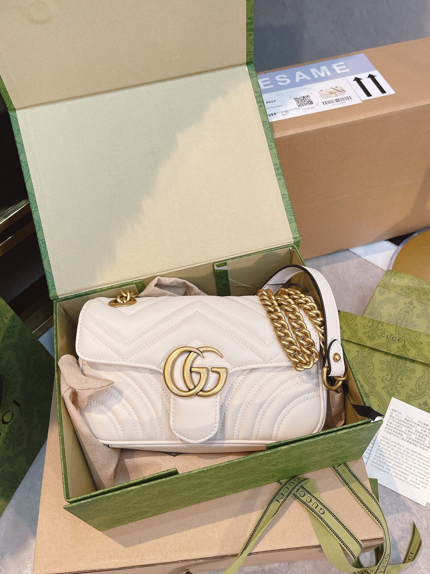 GUCCI-953