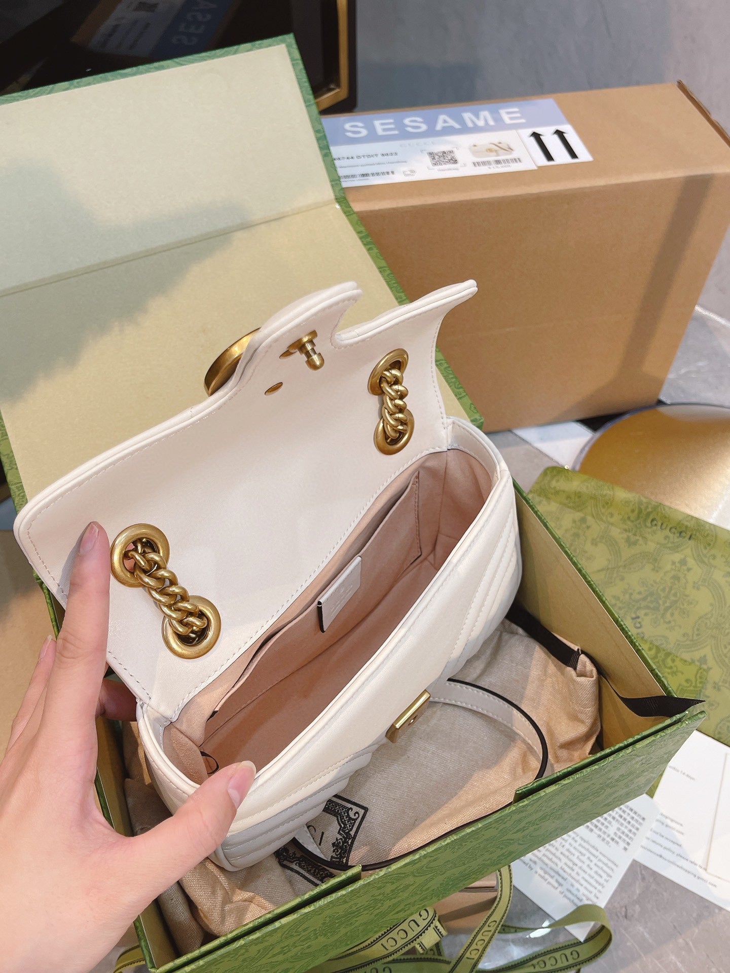 GUCCI-953