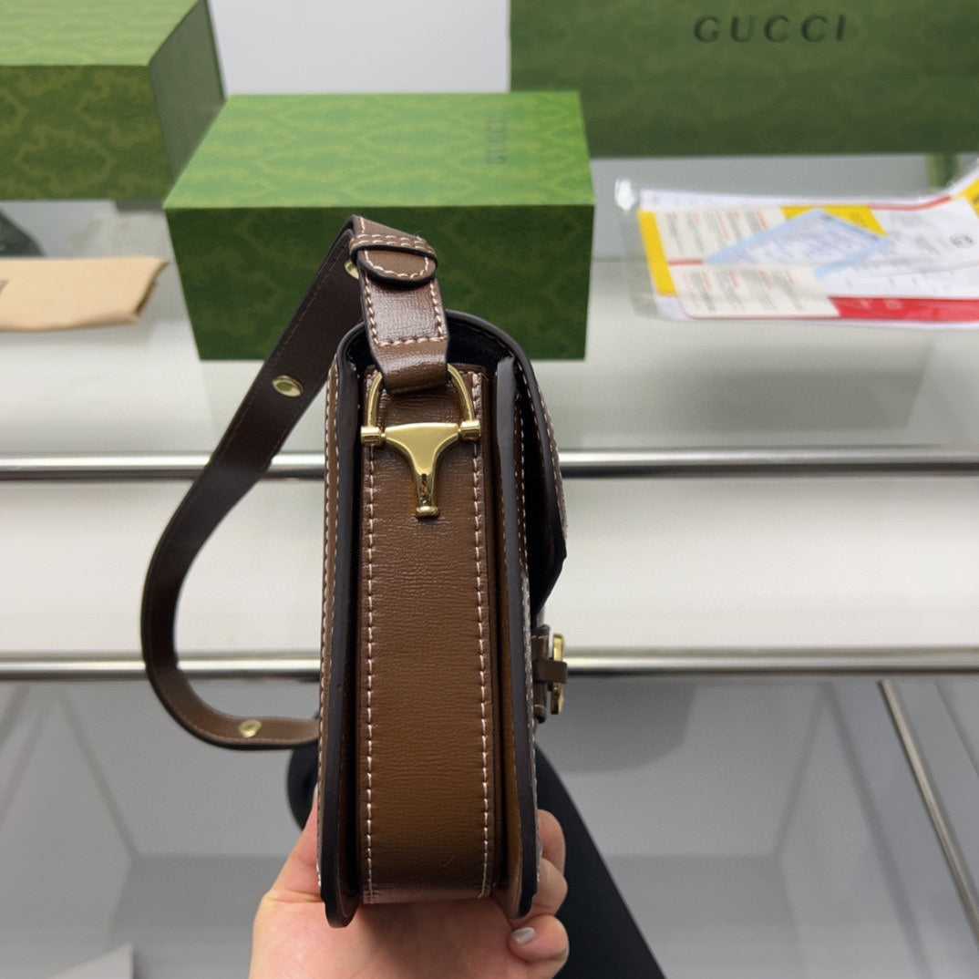 GUCCI-1037