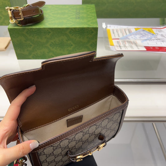 GUCCI-982