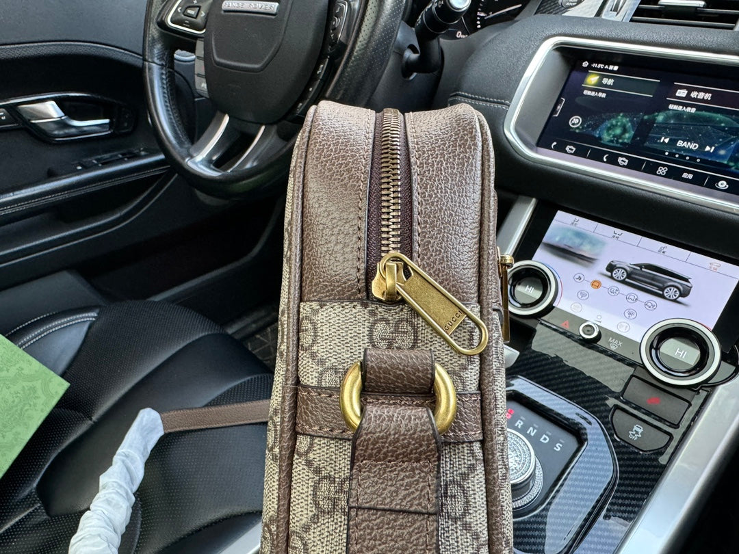 GUCCI-916